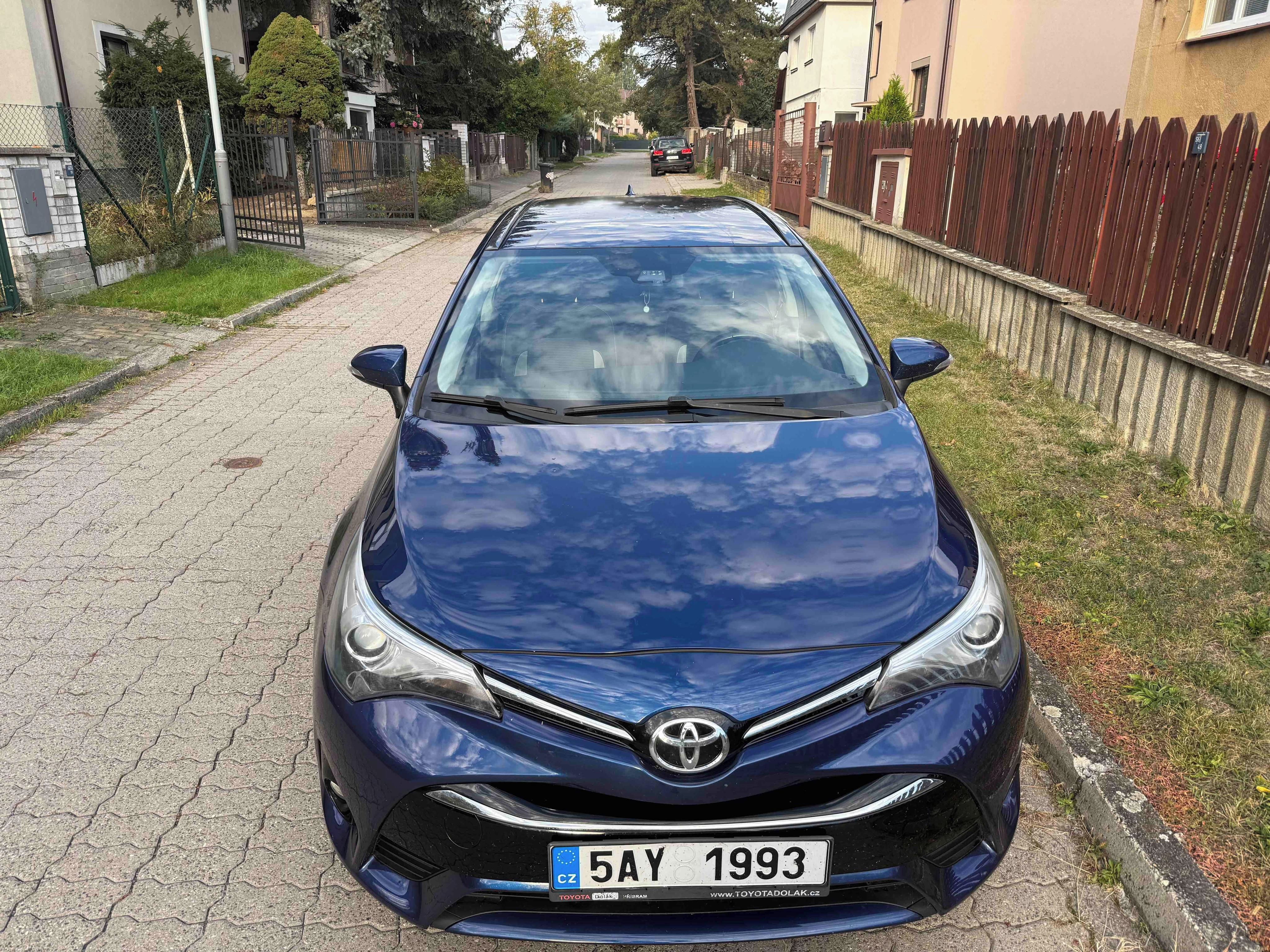 Toyota Avensis, Toyota Avensis Combi
