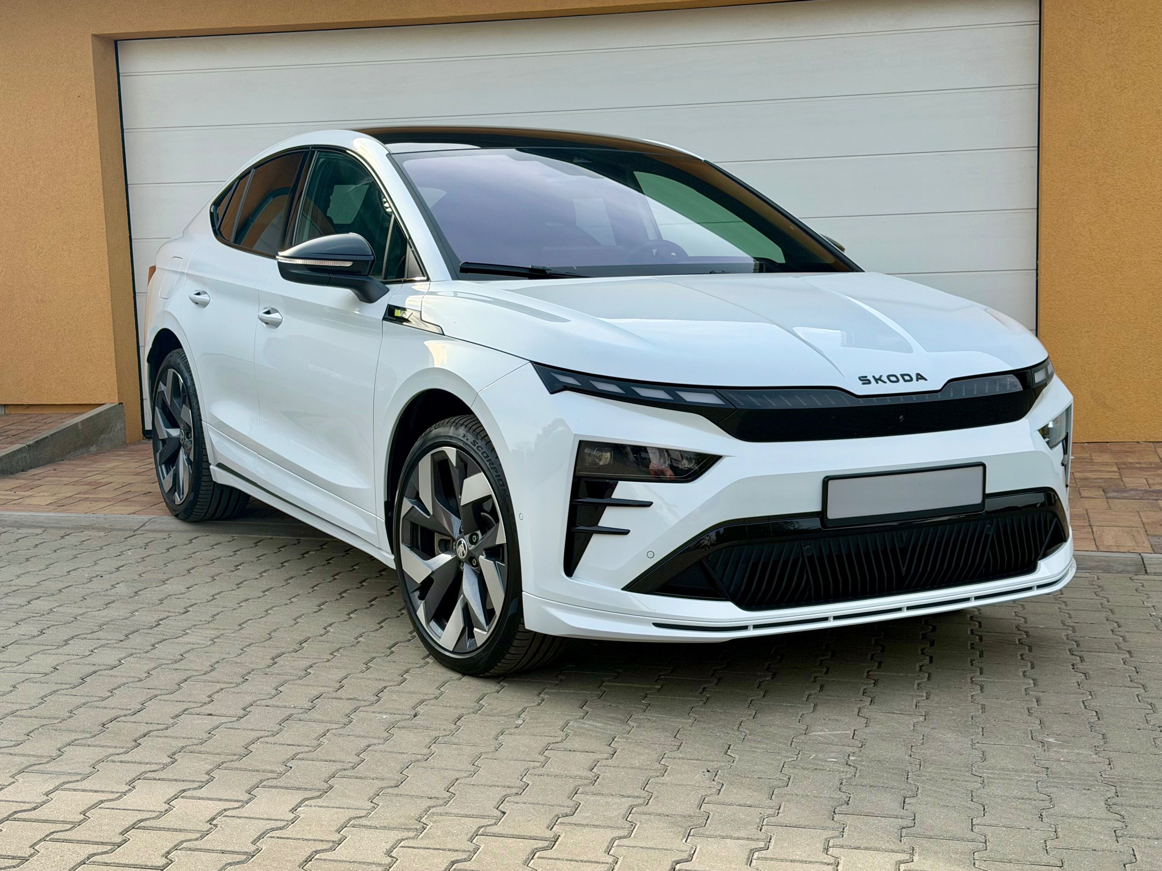 Škoda Enyaq, RS Coupé 85X - fotka 2