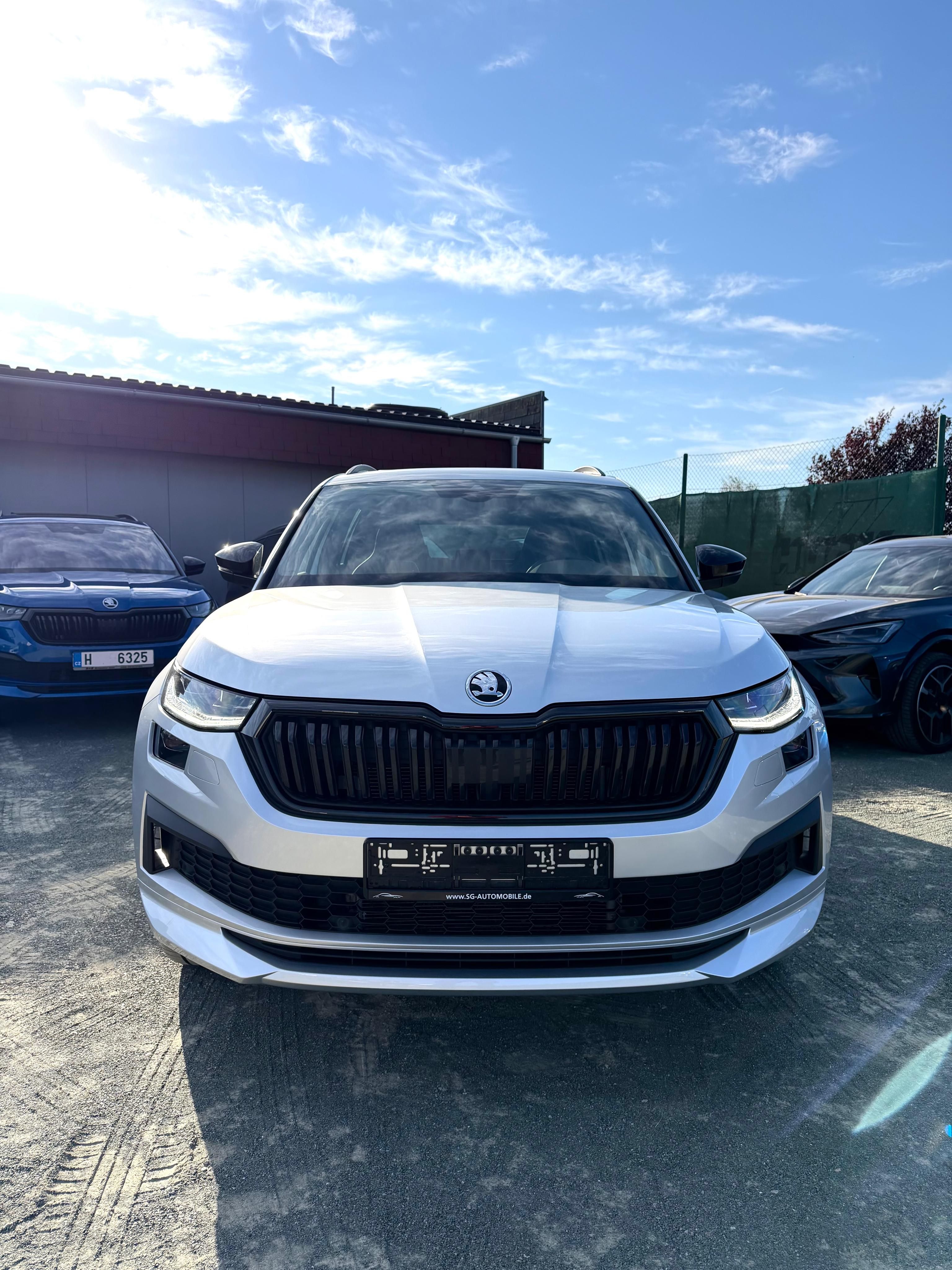 Škoda Kodiaq, Sport Line 4x4 TAŽNÉ DCC PANO - fotka 2