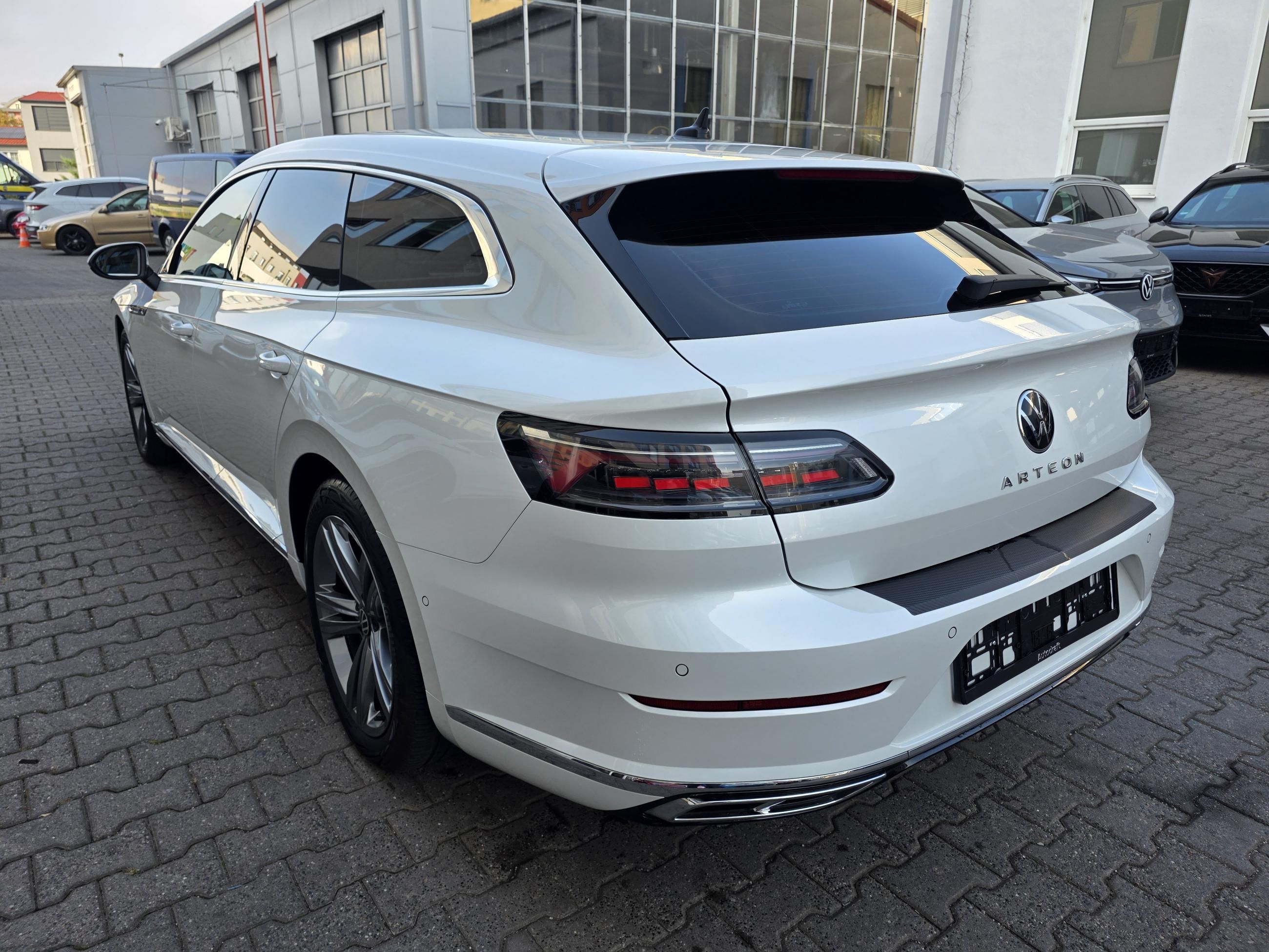 Volkswagen Arteon Shooting Brake, TSI 140kW DSG R-Line / Webasto - fotka 4