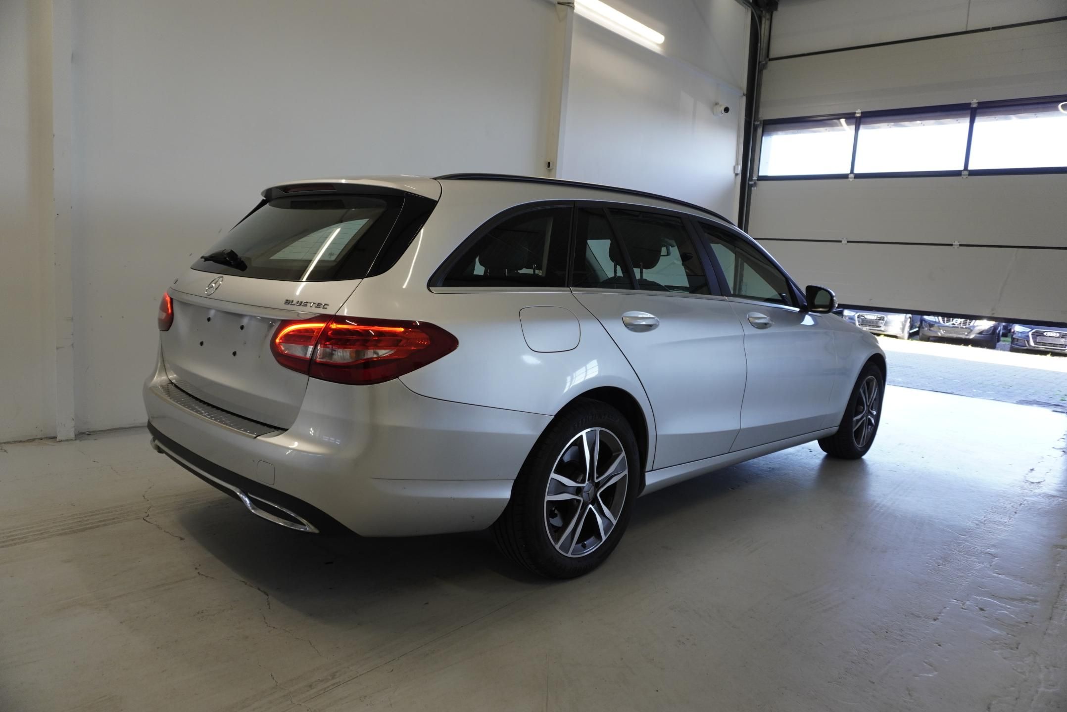 Mercedes-Benz Třídy C, C200 CDI - fotka 5