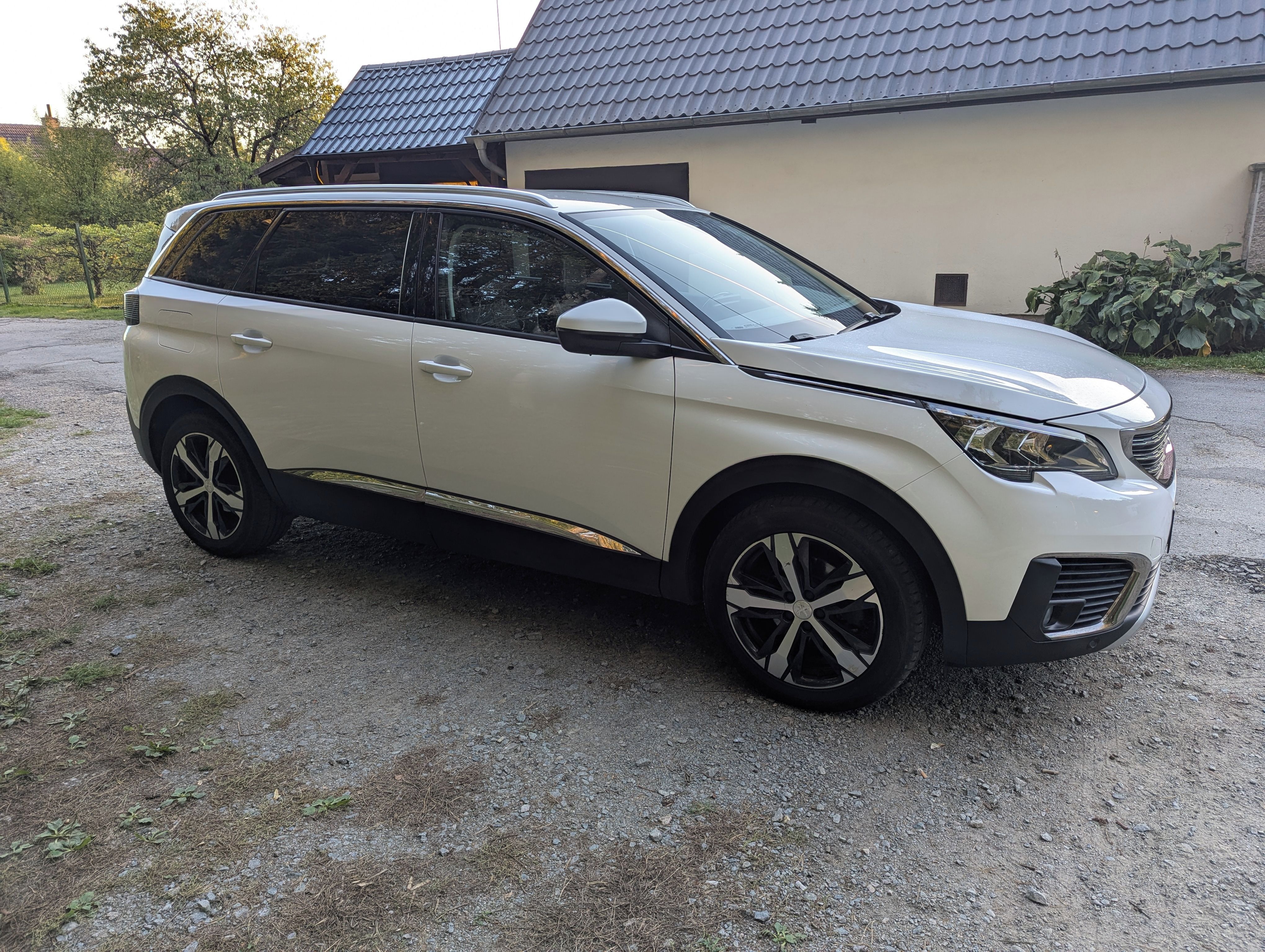 Peugeot 5008, 110 kW, Allure, CZ,Servisováno - fotka 6