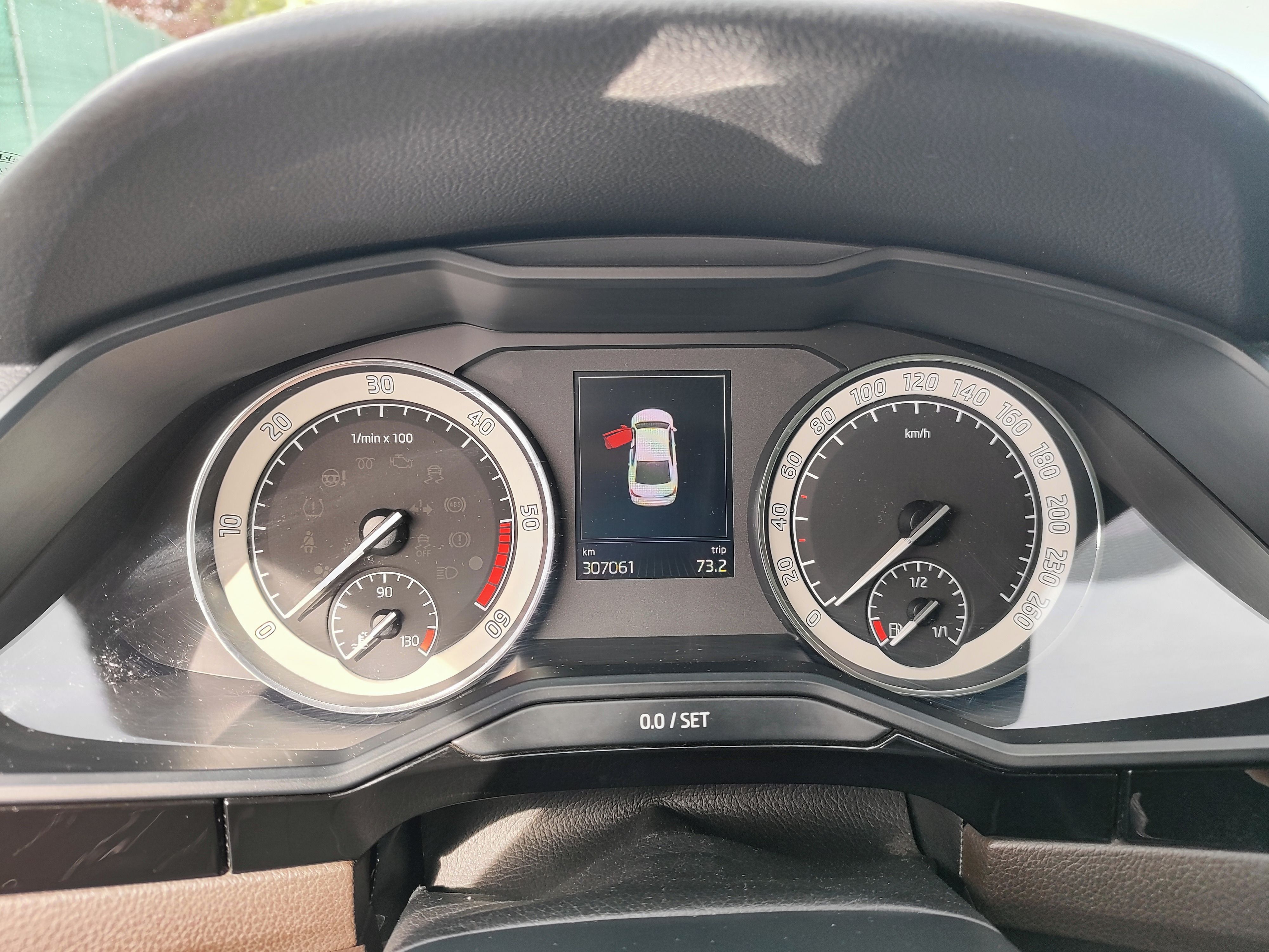 Škoda Superb, III 2.0 TDI  Laurin & Klement - fotka 4