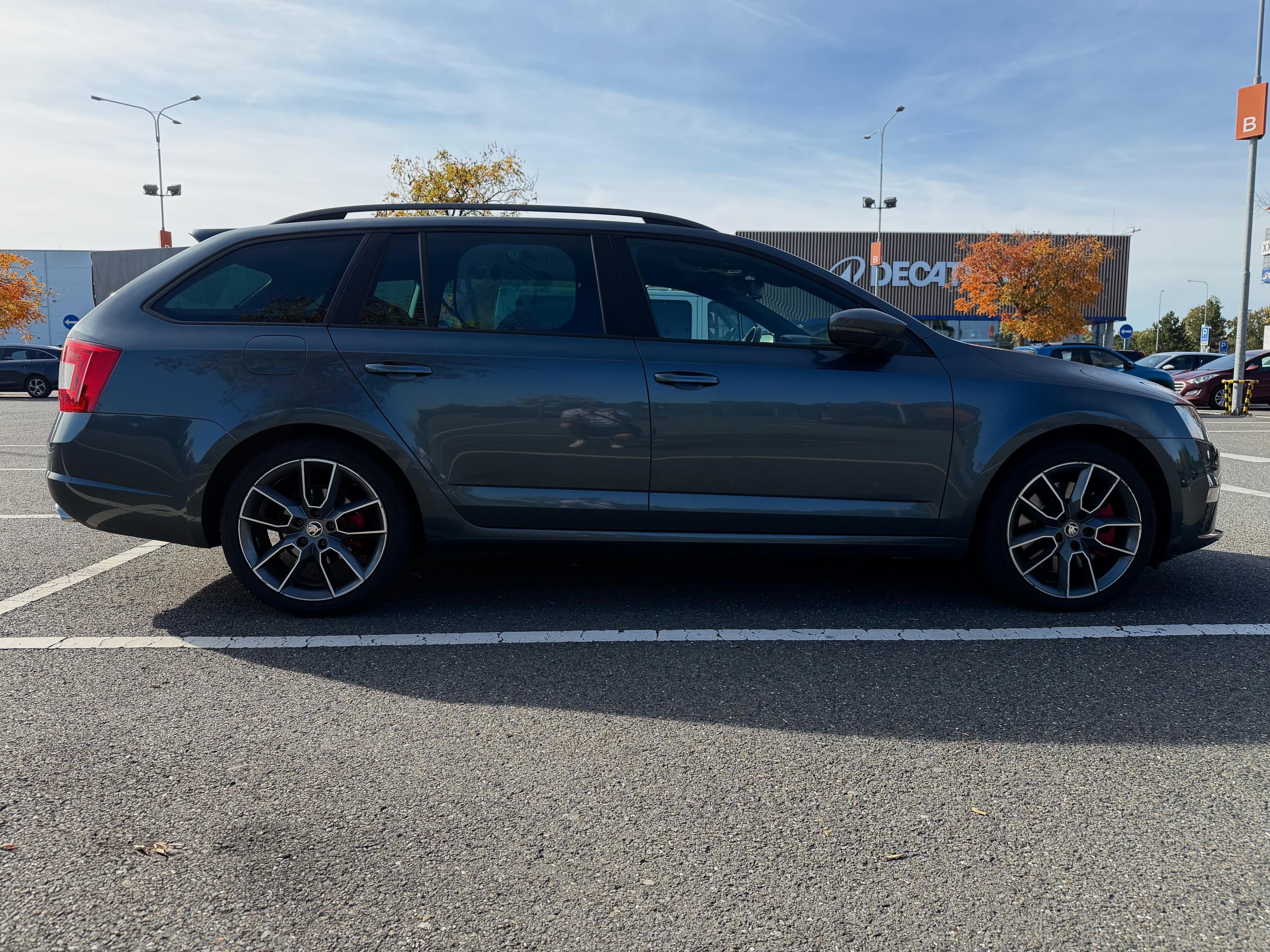 Škoda Octavia, Škoda Ocativa, 2.0 TDI RS - fotka 6