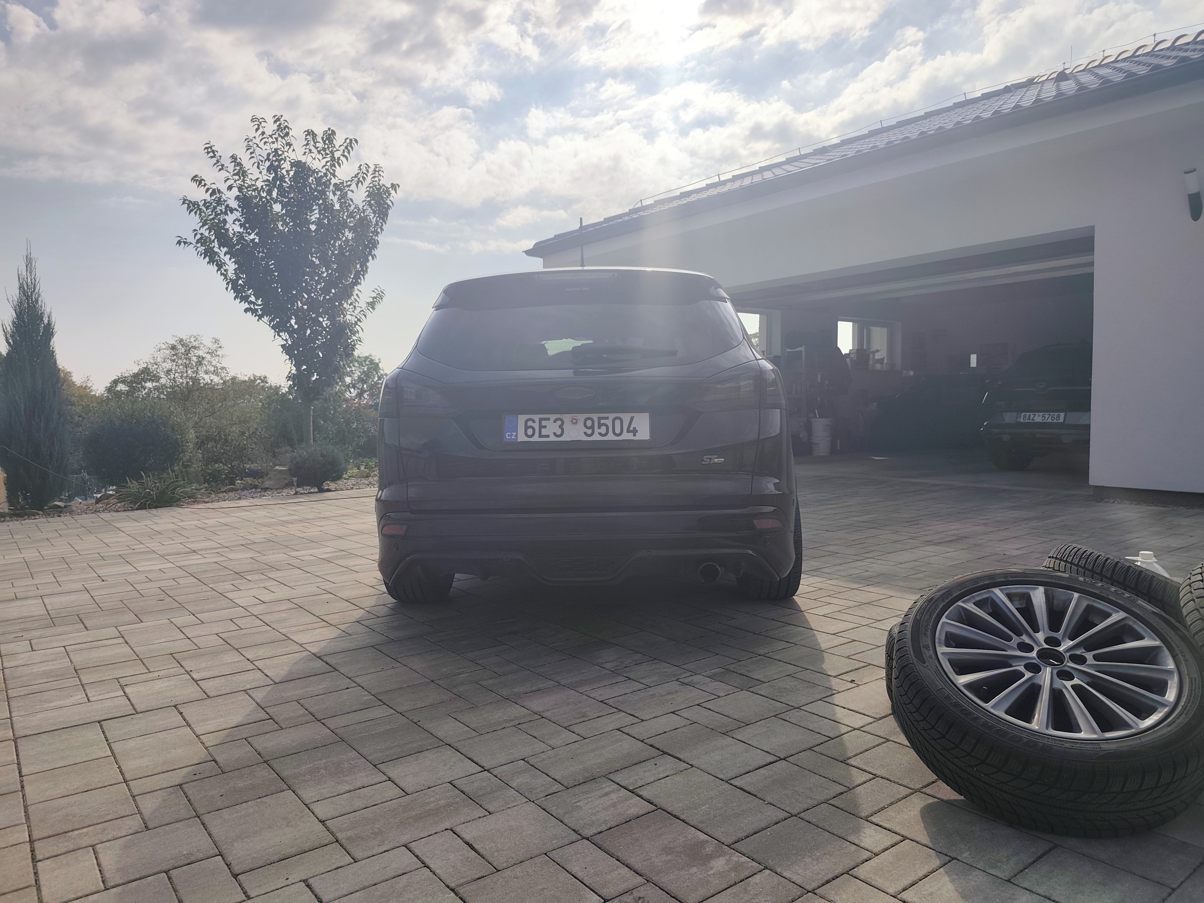 Ford Focus, 1,5 132 kW STLine - fotka 3