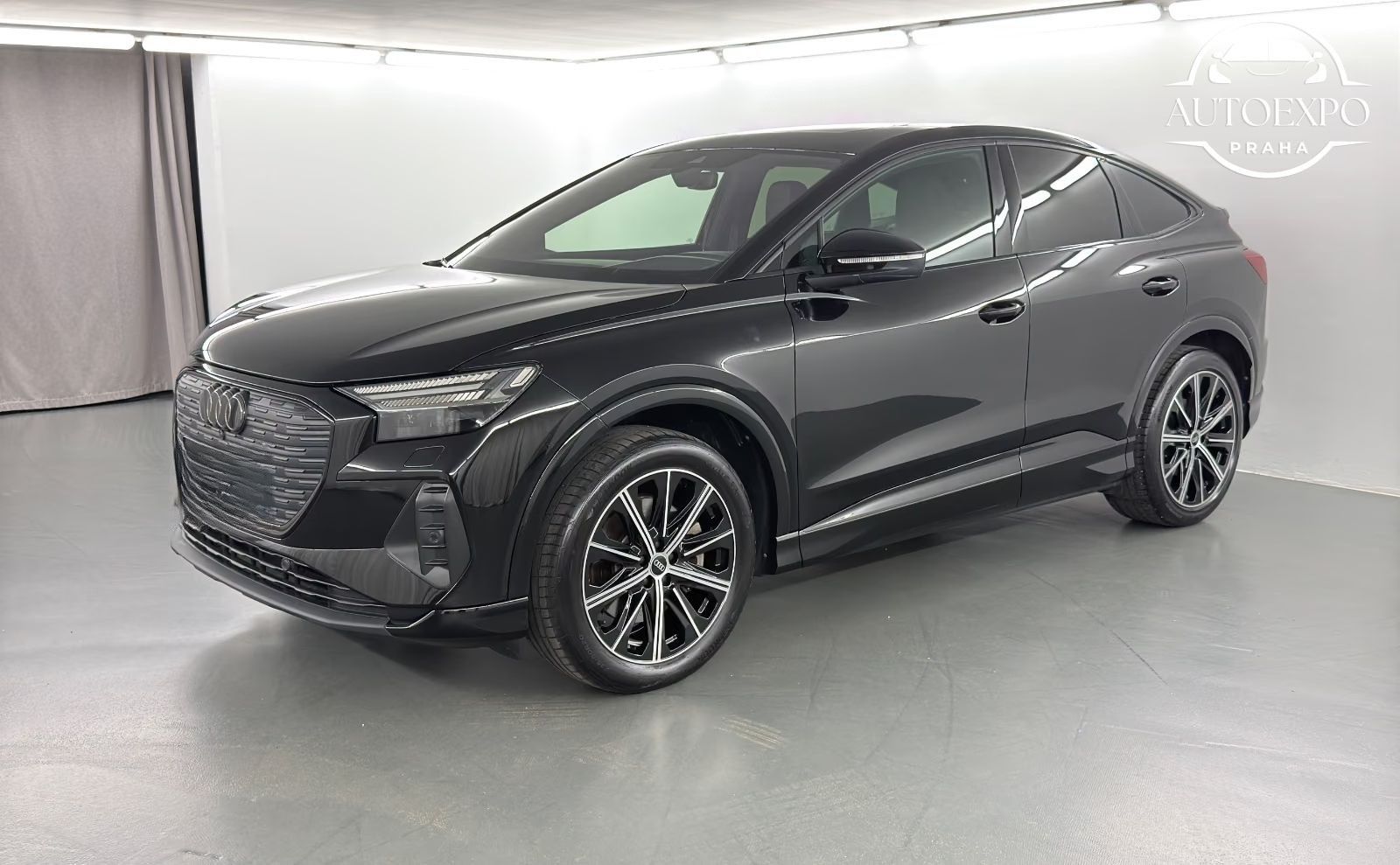 Audi Q4 e-tron, Q4 55 Sportback S-Line *
