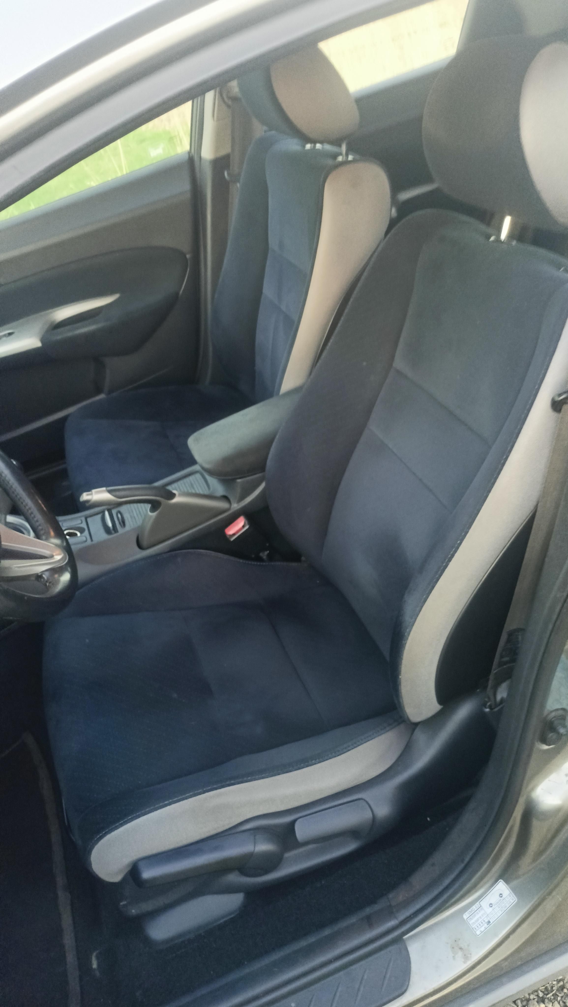Honda Civic, 1.4 pěkná, bez koroze - fotka 5