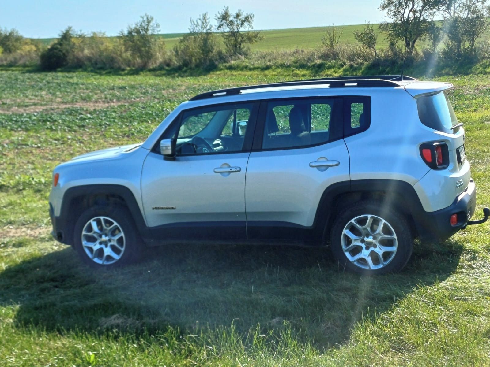 Jeep Renegade, 2.0 MJT, 2014 4x4 tažné - fotka 4