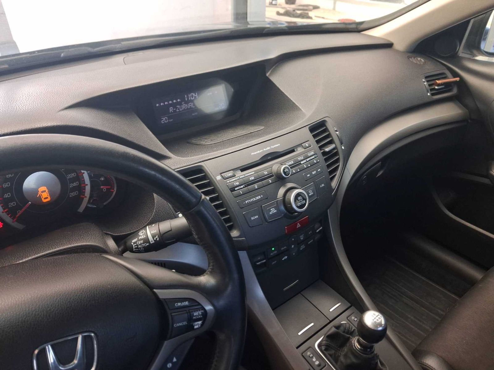 Honda Accord, 2.2 i-DTEC, ČR,1.maj - fotka 3
