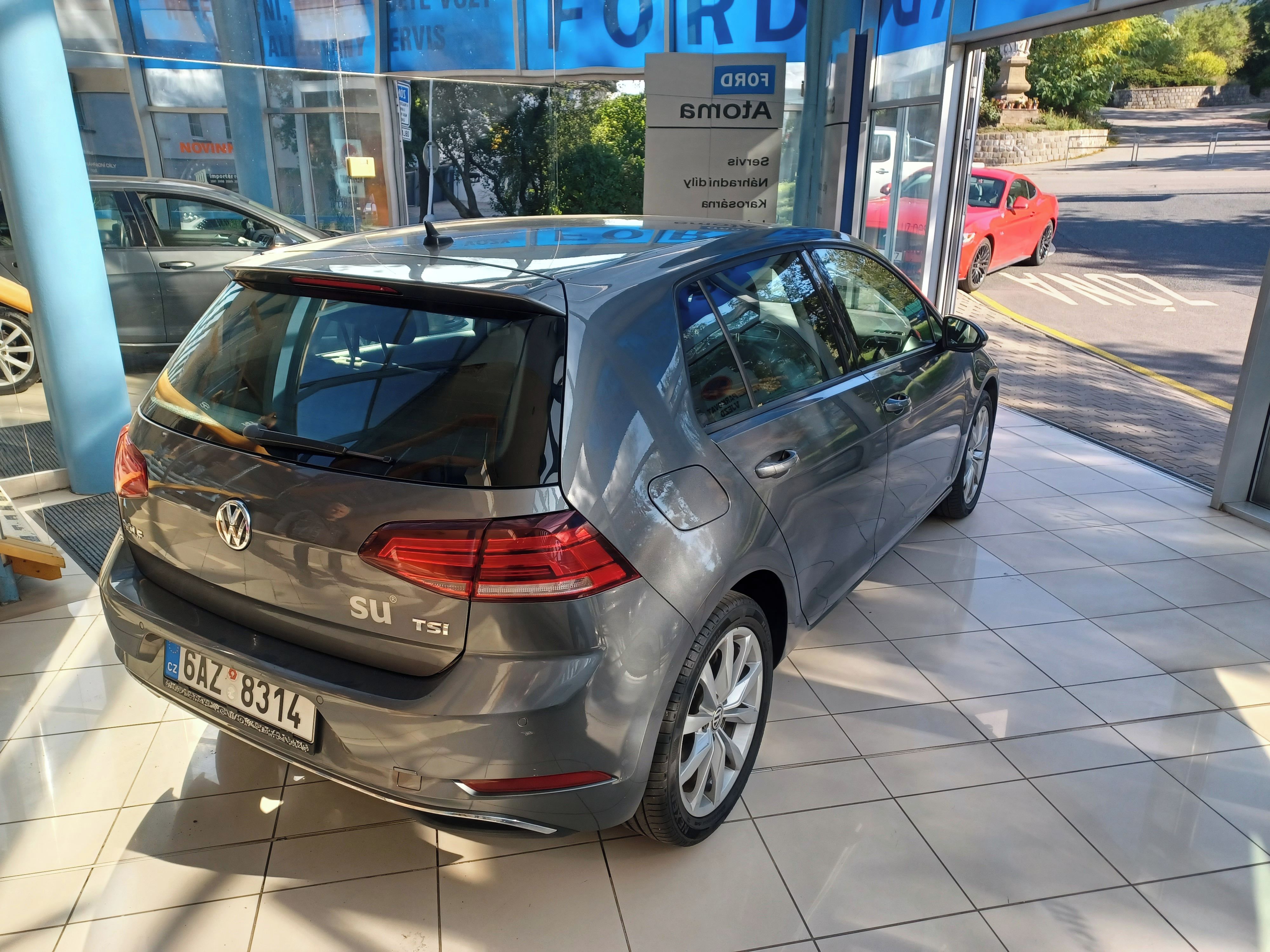 Volkswagen Golf, Perfektní stav - fotka 4