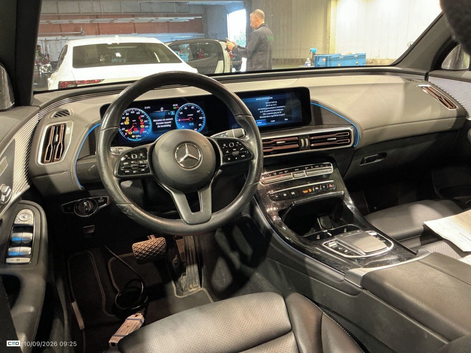 Mercedes-Benz EQC, EQC 400 4MATIC, 4X4, Automat - fotka 3