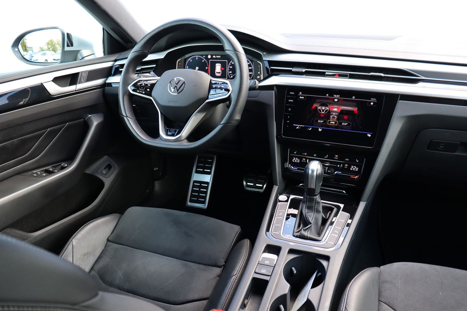 Volkswagen Arteon, 2.0 TDI BMT DSG ShBrake - fotka 5