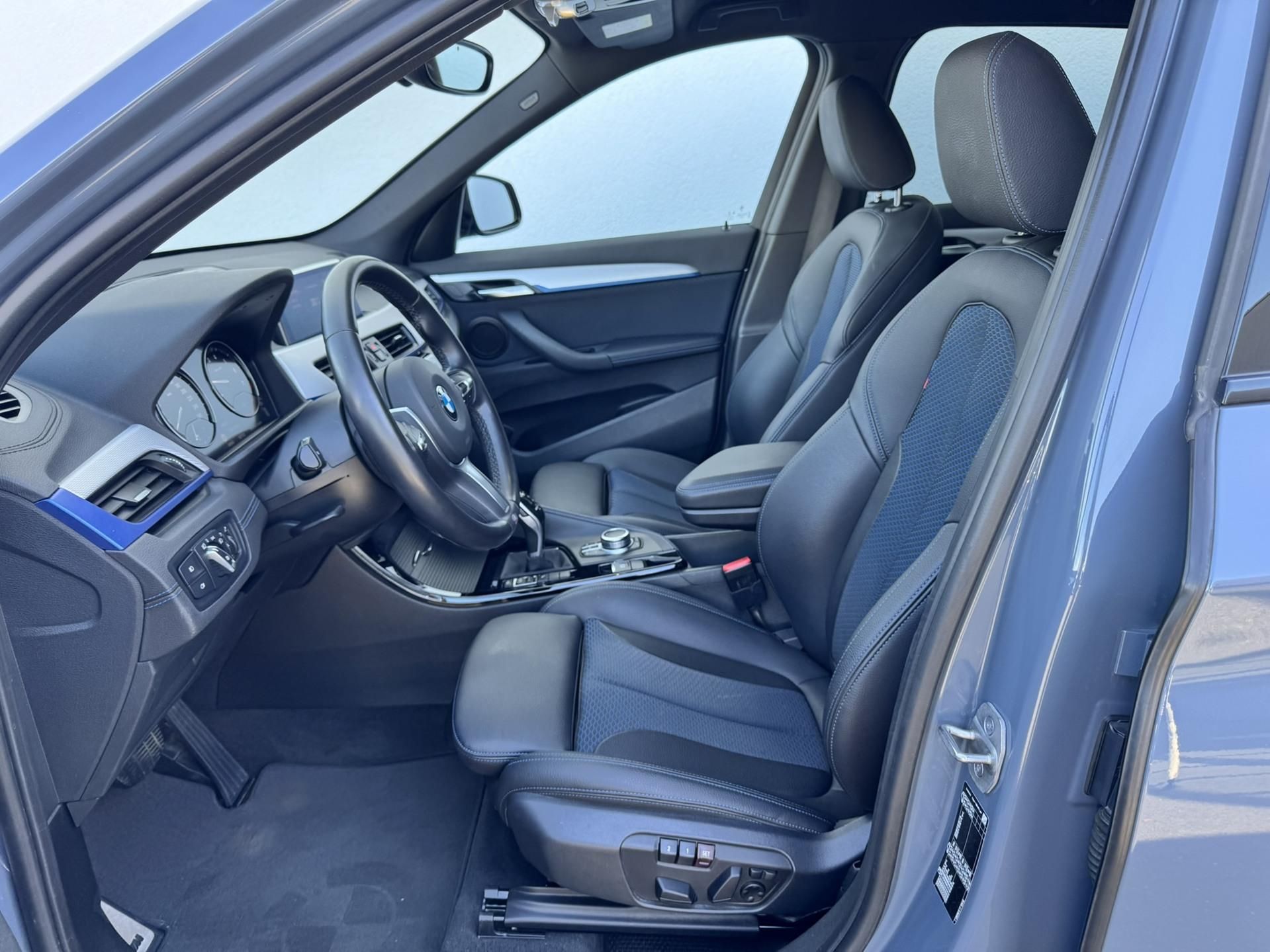 BMW X1, X1 sDrive18i Mpaket - fotka 6