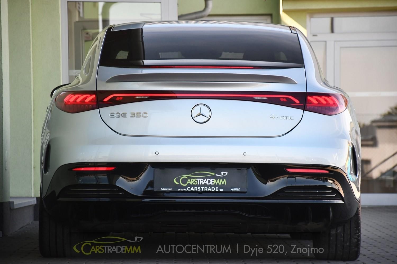 Mercedes-Benz EQE, 350 4MATIC - fotka 4