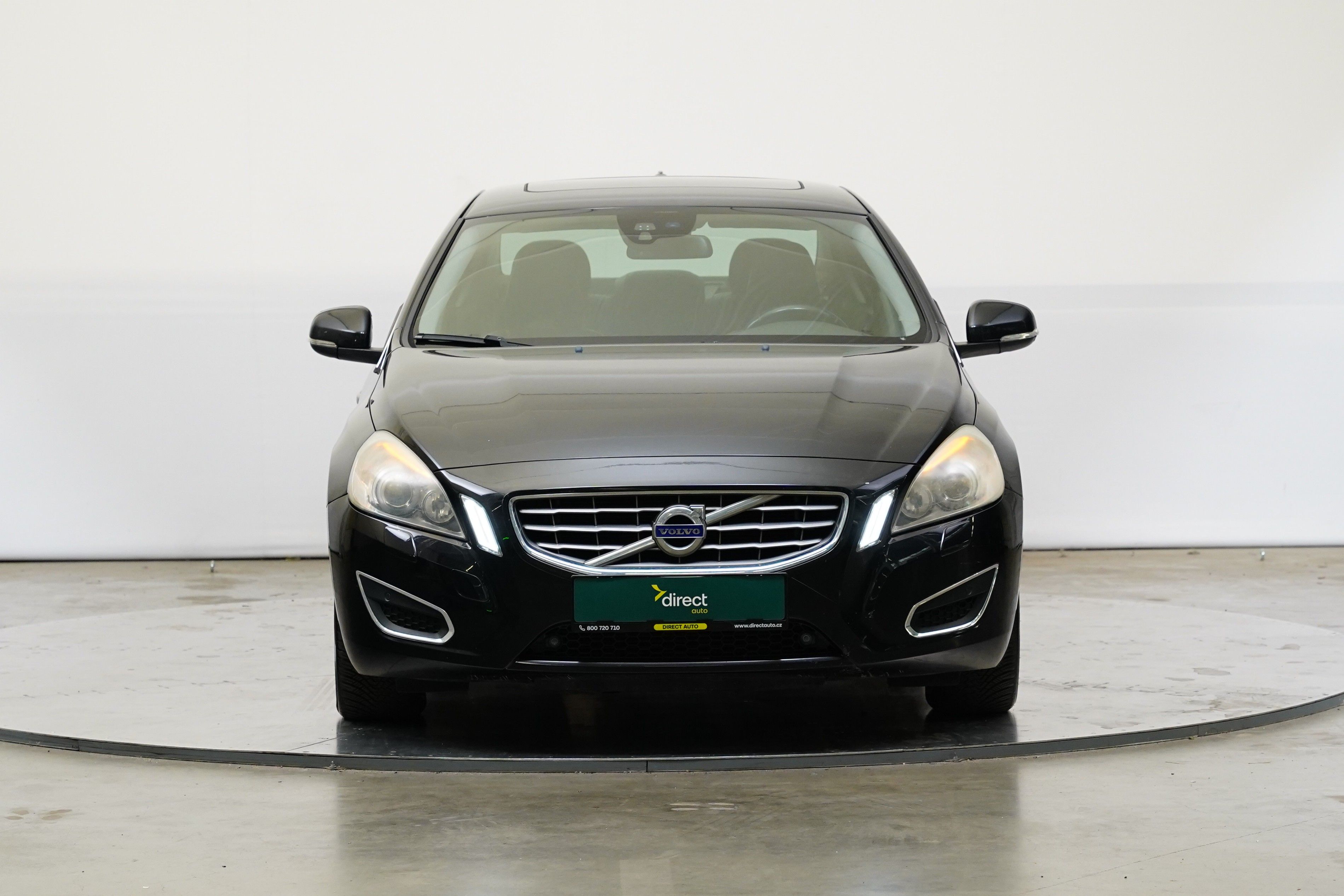 Volvo S60, 2.4 D5 151 kW - fotka 4