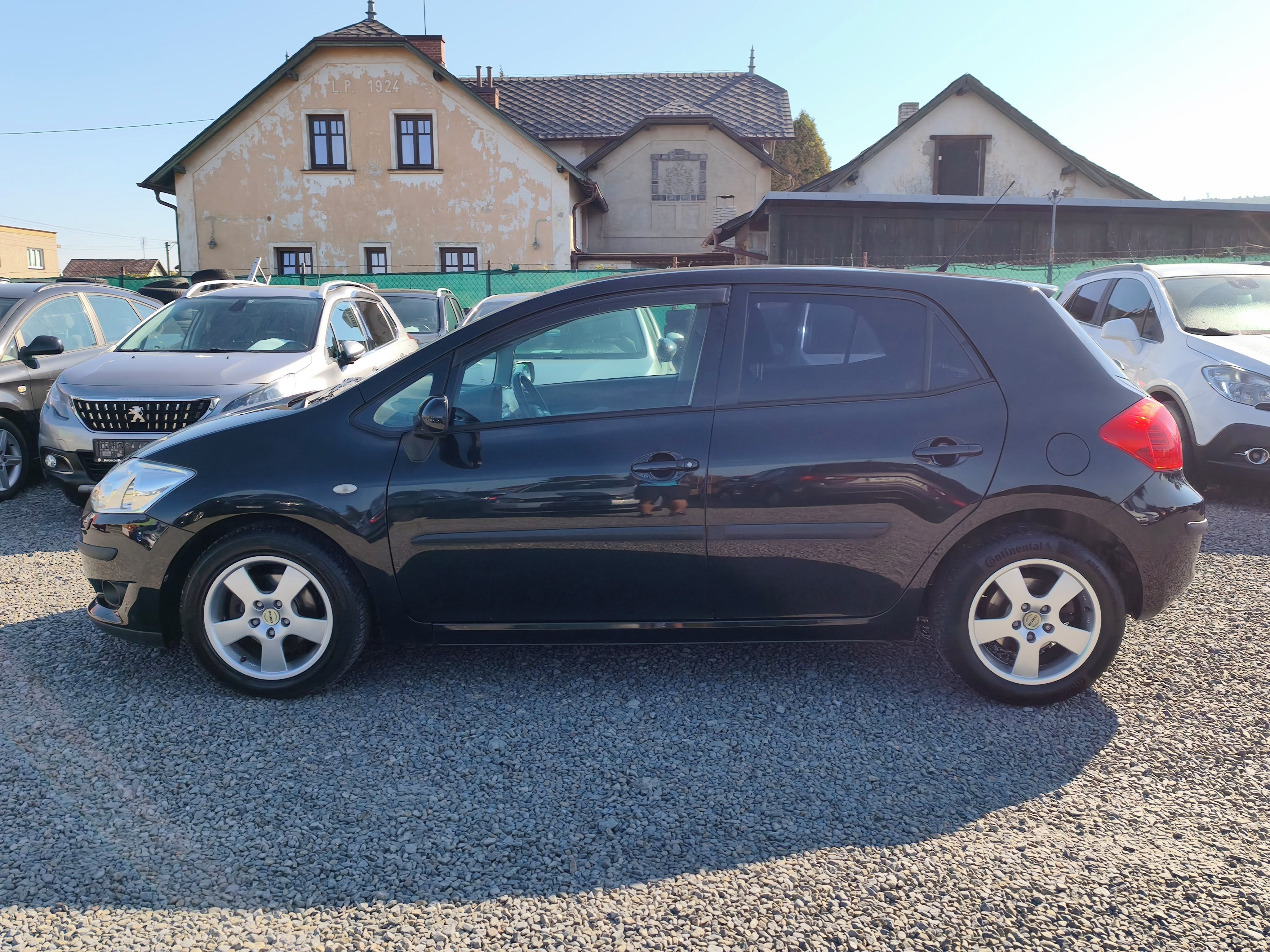 Toyota Auris, 1.6 VVTI Automat, Klima - fotka 3