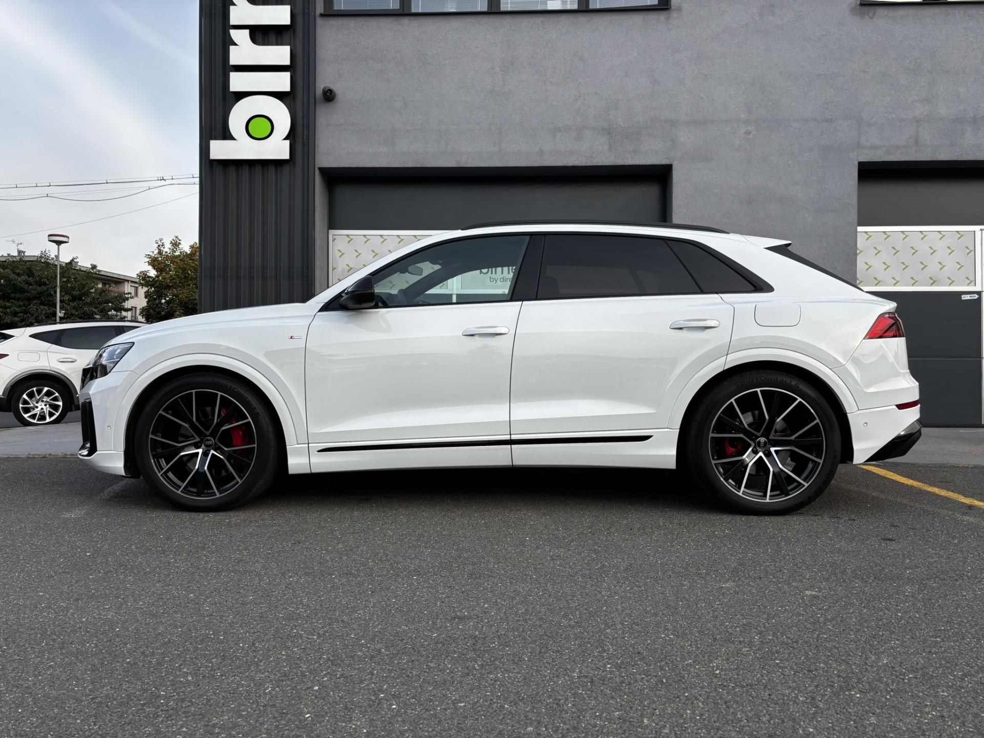 Audi Q8, 3.0 TFSI Plug In (360 kW) - fotka 4