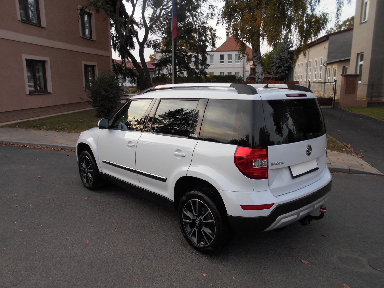 Škoda Yeti, 1,2 TSI  OUTDOR-ADVENTURE-limd - fotka 2