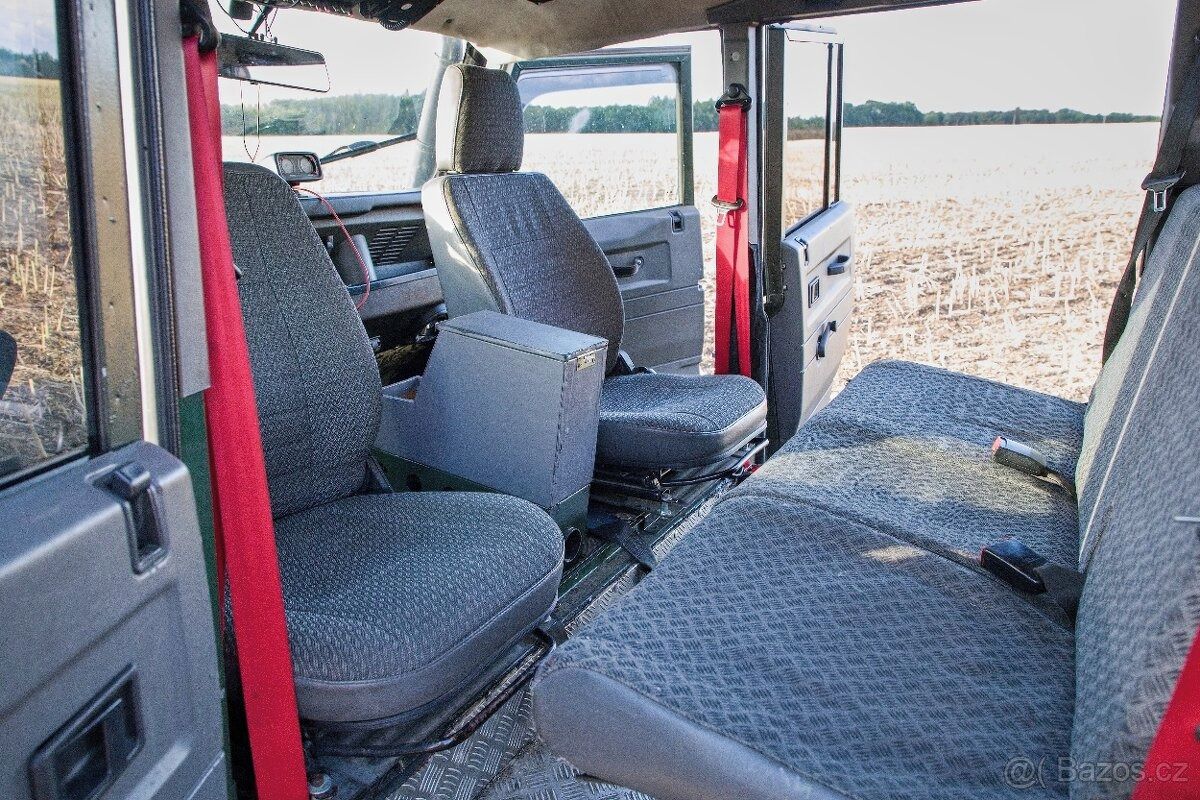 Land Rover Defender - fotka 5