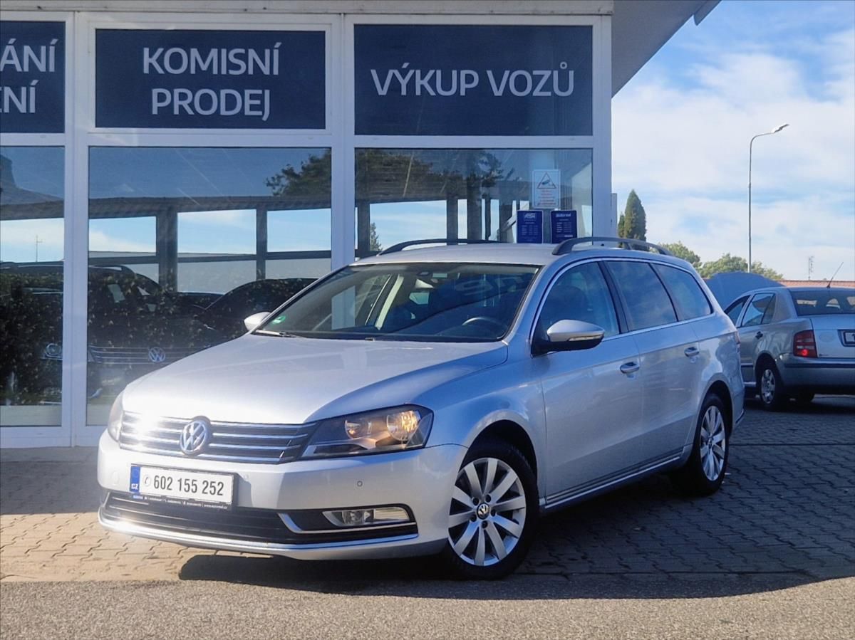 Volkswagen Passat, 2,0 TSI R-LINE serv kniha