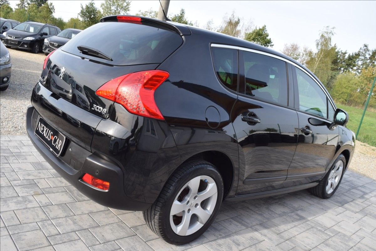 Peugeot 3008, 1,6 i 88KW ALU NAVI PANORAMA - fotka 6