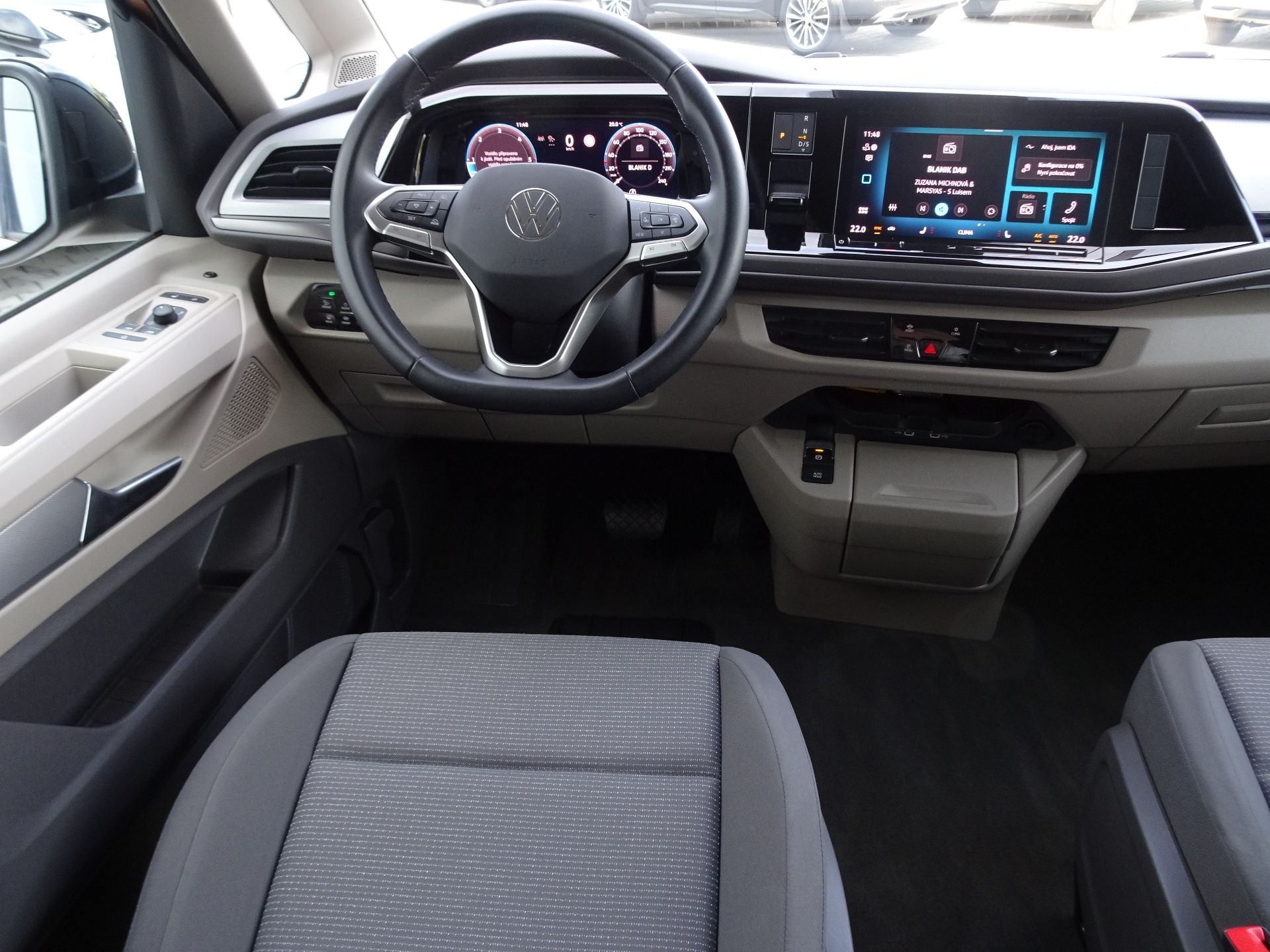 Volkswagen Multivan, Long 2.0TDI DSG - fotka 5