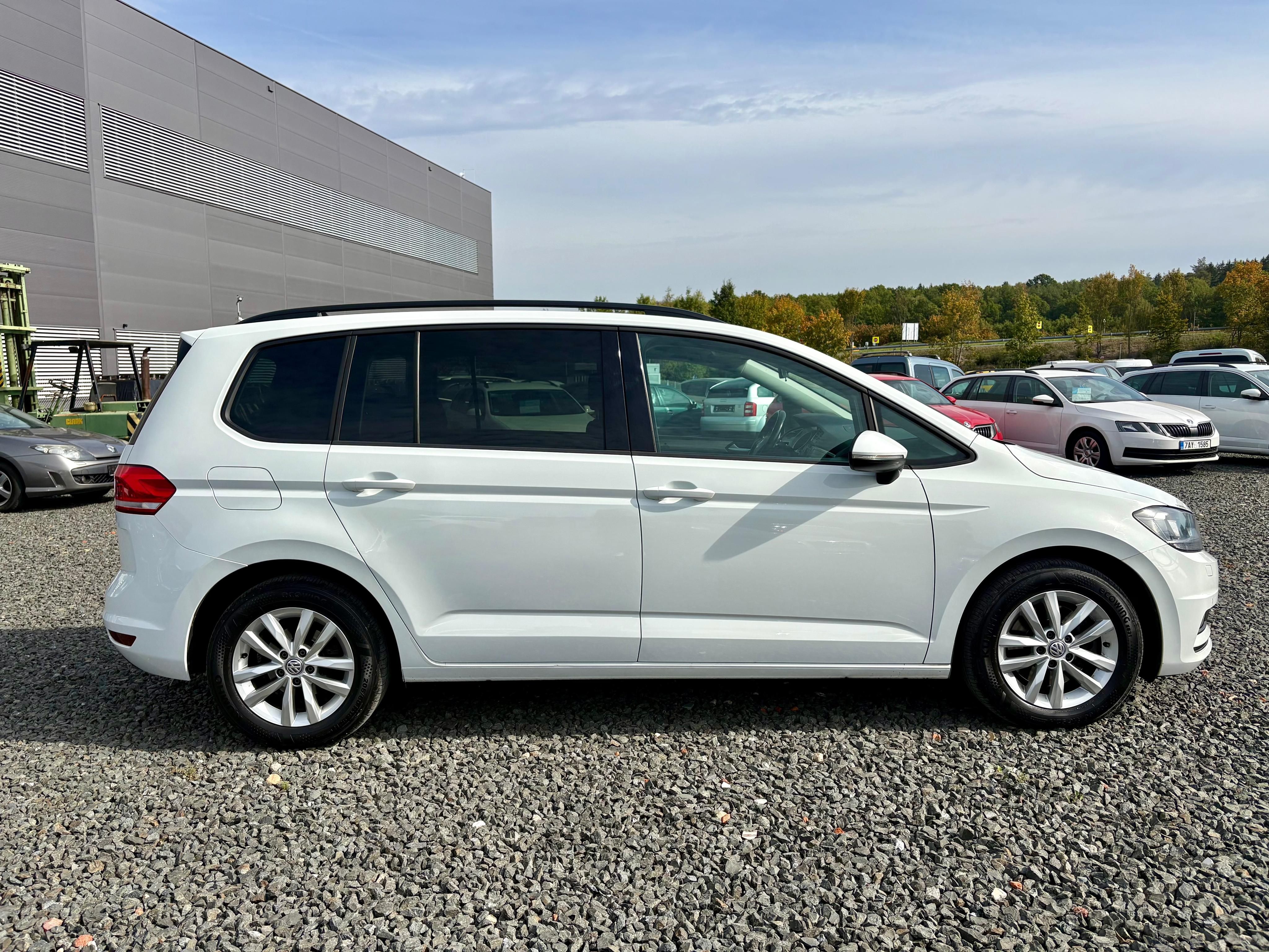 Volkswagen Touran, 2.0TDi 110kw DSG Comfortline - fotka 4