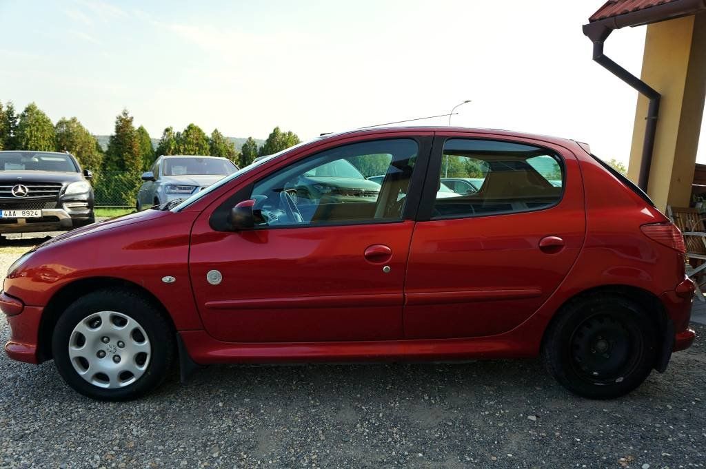 Peugeot 206, 206 GENERATION 1.4 55 kW - fotka 6