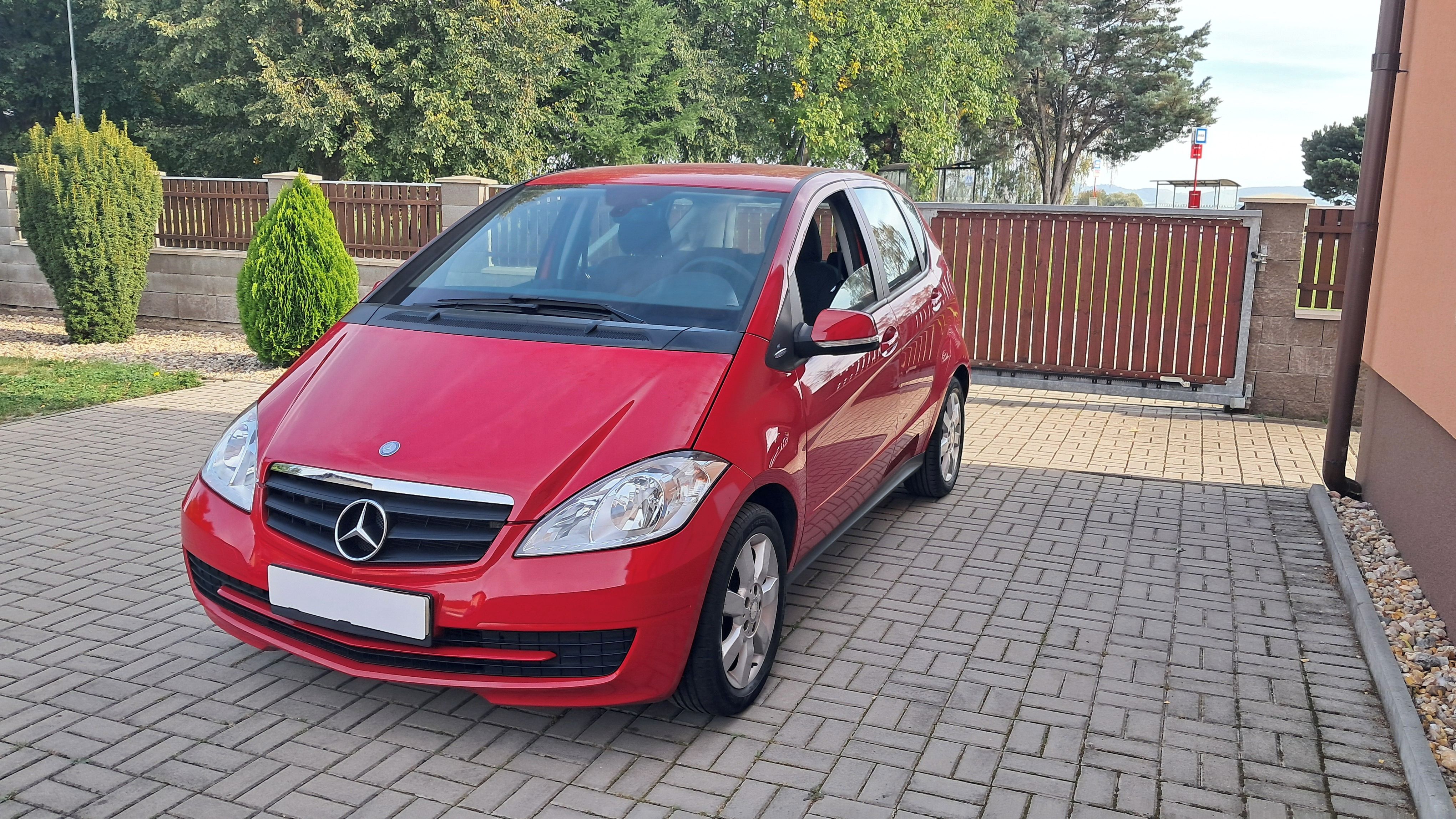 Mercedes-Benz Třídy A, 160 / 1.5i / 99 000 KM ČR - fotka 5