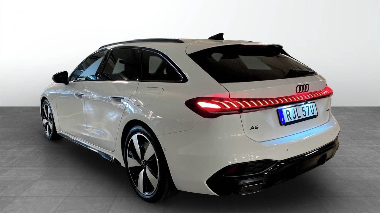 Audi A5, e-hybrid q S-Line 360 Tech+ Ta - fotka 4