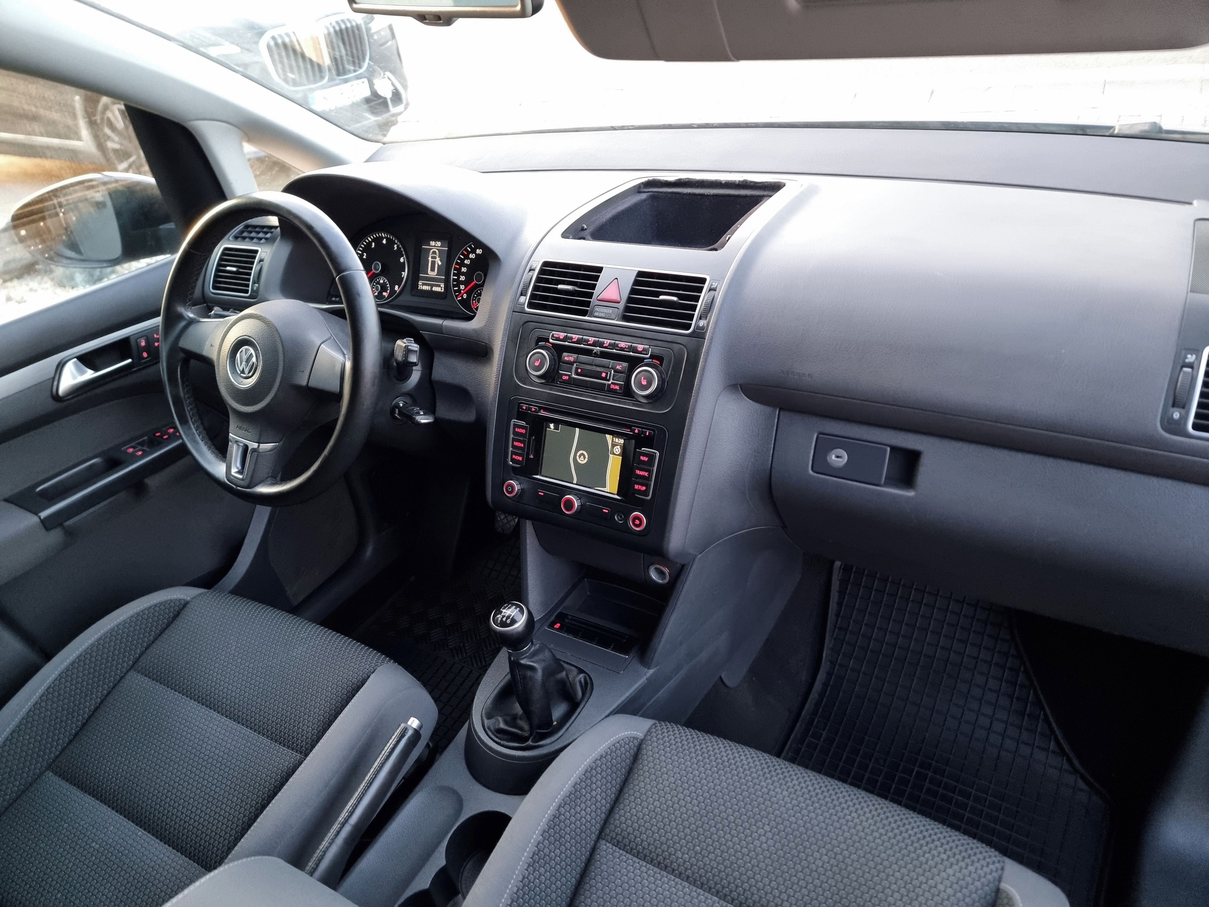 Volkswagen Touran, 1.2TSI | PO ROZVODECH | STK - fotka 2
