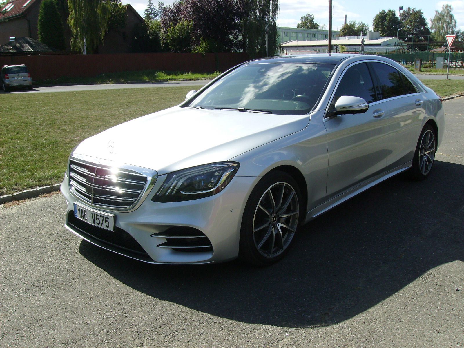 Mercedes-Benz Třídy S, Mercedes Benz S400d 4-Matic