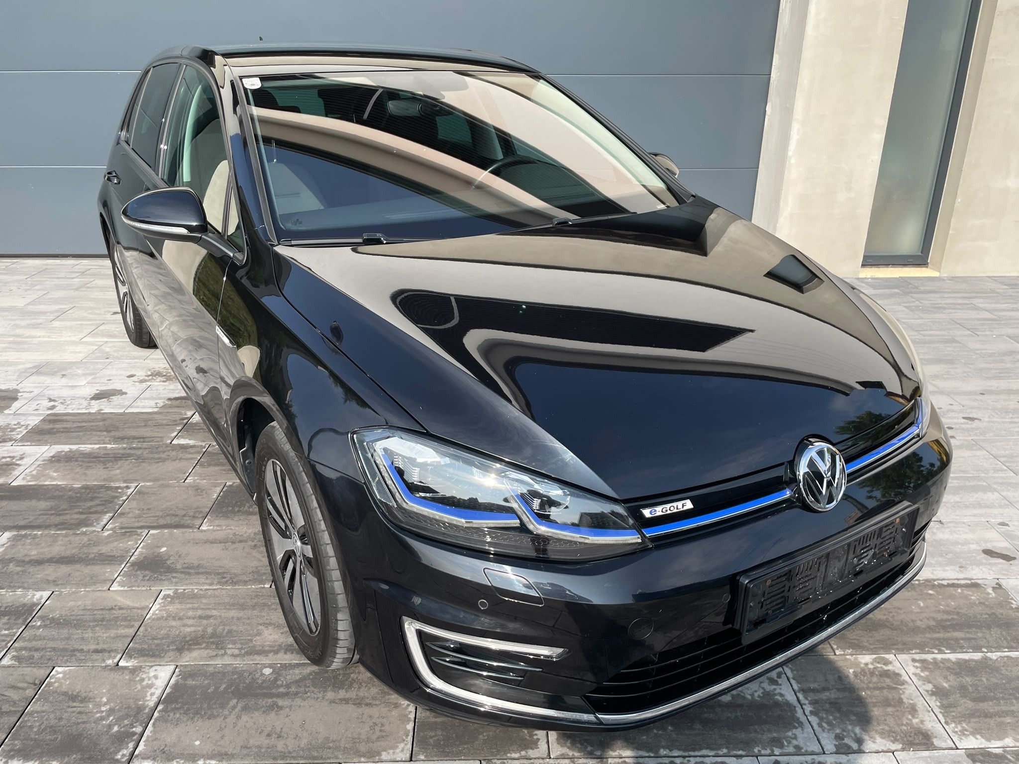 Volkswagen Golf, E- Golf Limited TČ 70tkm - fotka 3