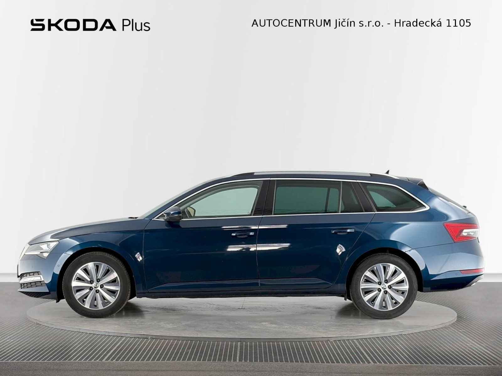 Škoda Superb, Combi 2.0TDI 110kW Style - fotka 3