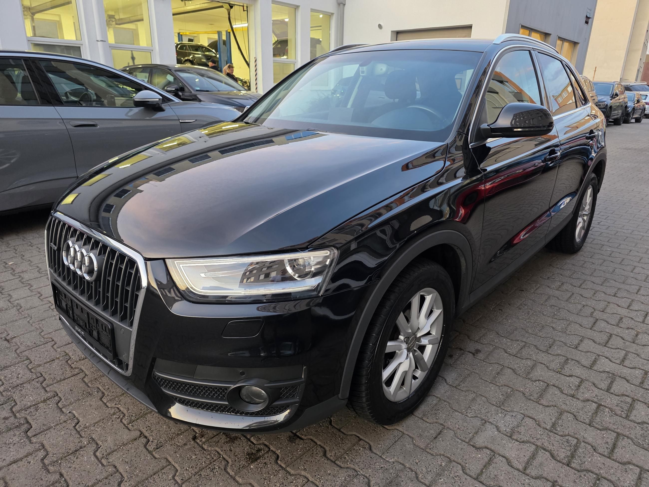 Audi Q3, TDI 130kW Quattro S-tronic 4x4 - fotka 2