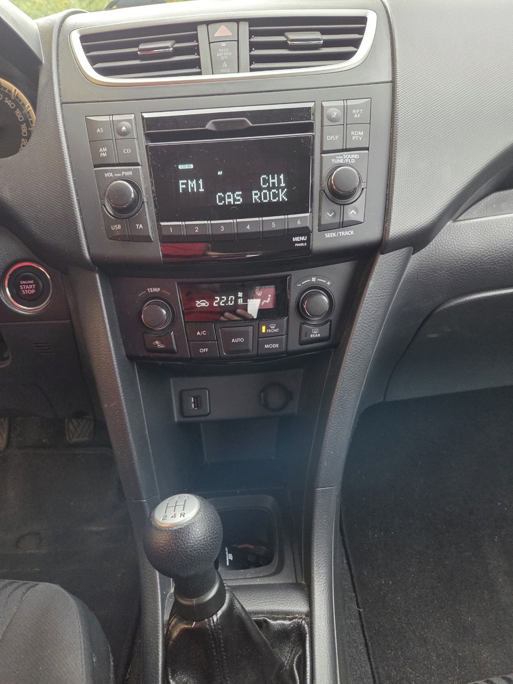 Suzuki Swift, Suzuki Swift 1.2 69kW, 2012 - fotka 4