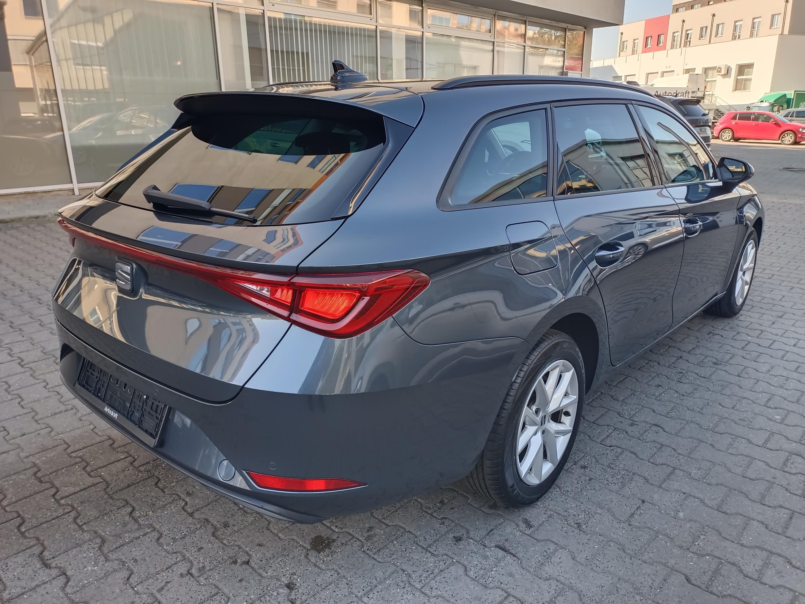 Seat Leon, 2.0 TDI 110kW DSG Style - fotka 6