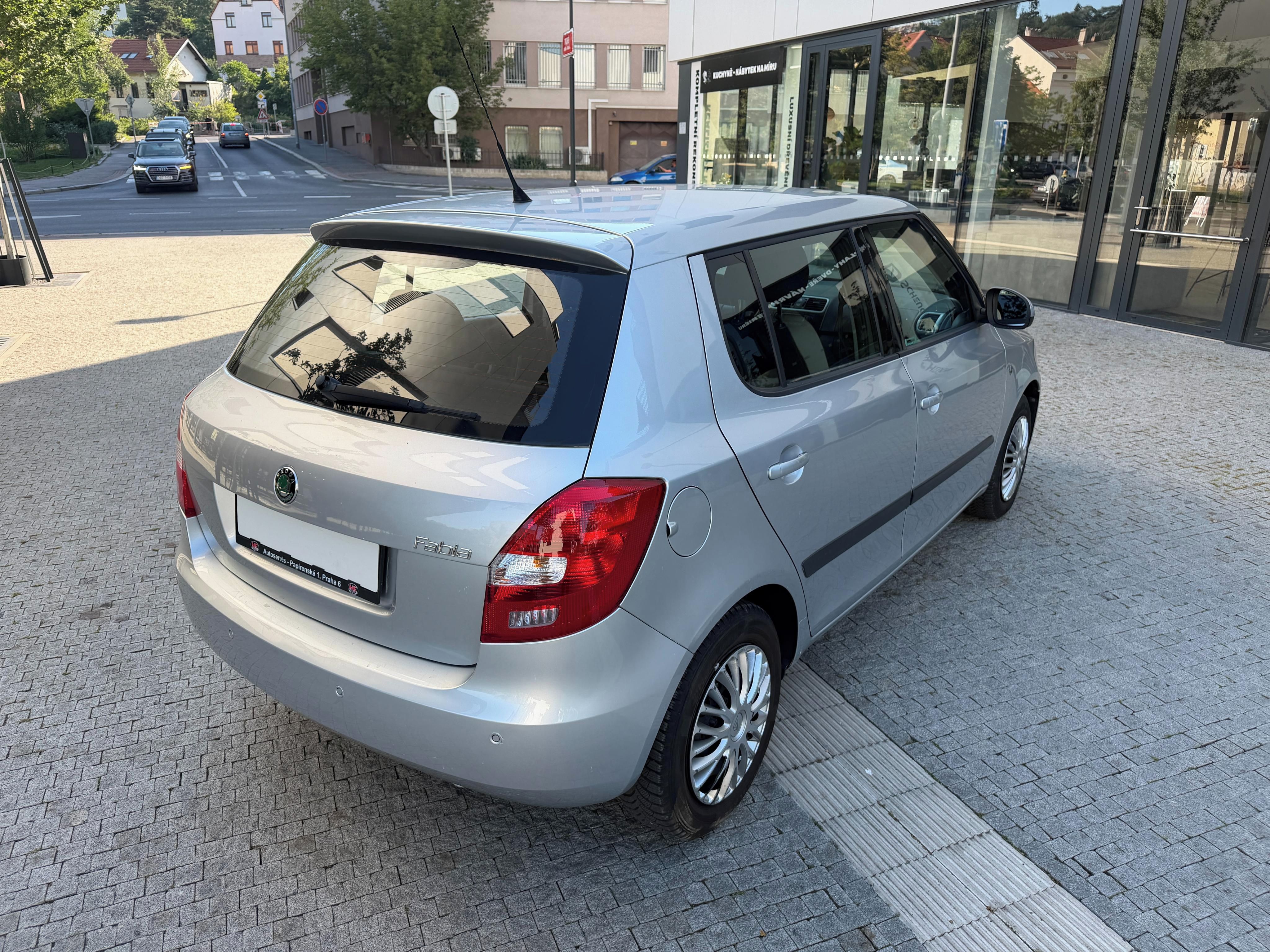 Škoda Fabia, 1,4tdi 59kw automatická AC - fotka 5