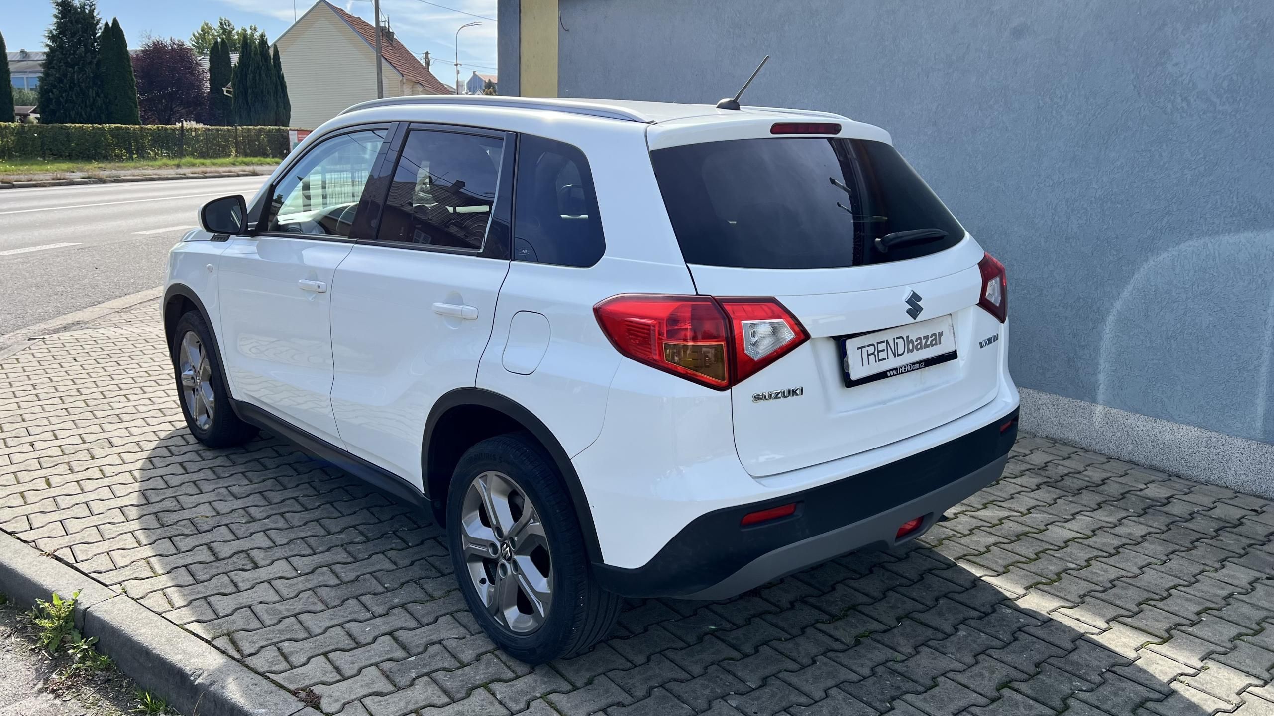 Suzuki Vitara, 1,6VVT ELEGANCE, ČR - fotka 4