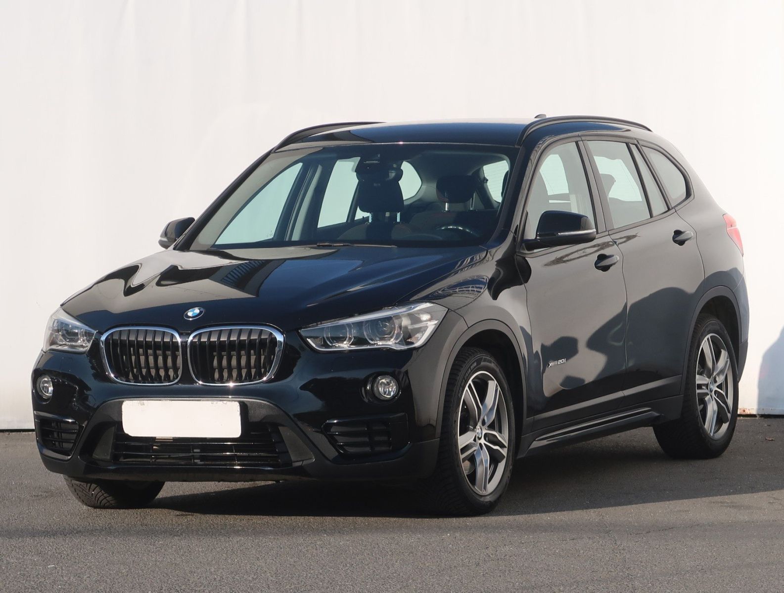 BMW X1, xDrive20i, 4X4, Automat - fotka 3