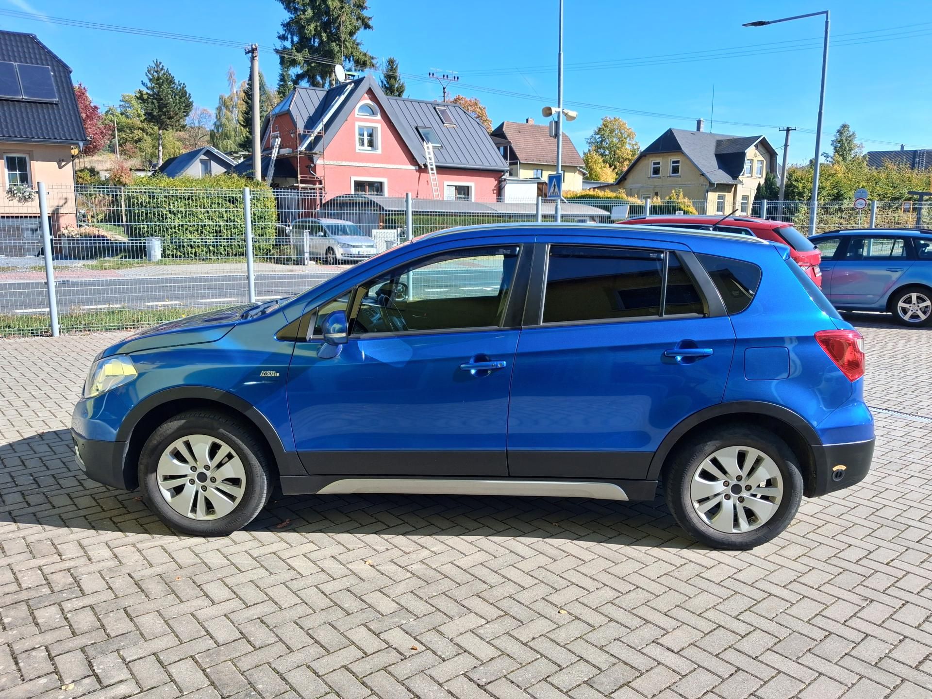 Suzuki SX4 S-Cross, 1,6i 88kw LPG 4x4 NAVI 2x KOLA - fotka 4