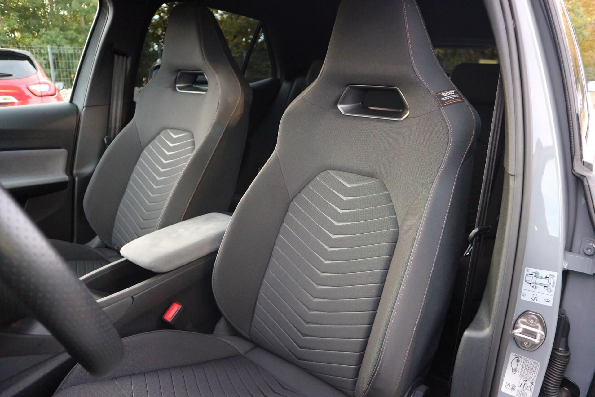 Cupra Born, 150kW Kamera Ad.Temp Ambient - fotka 6