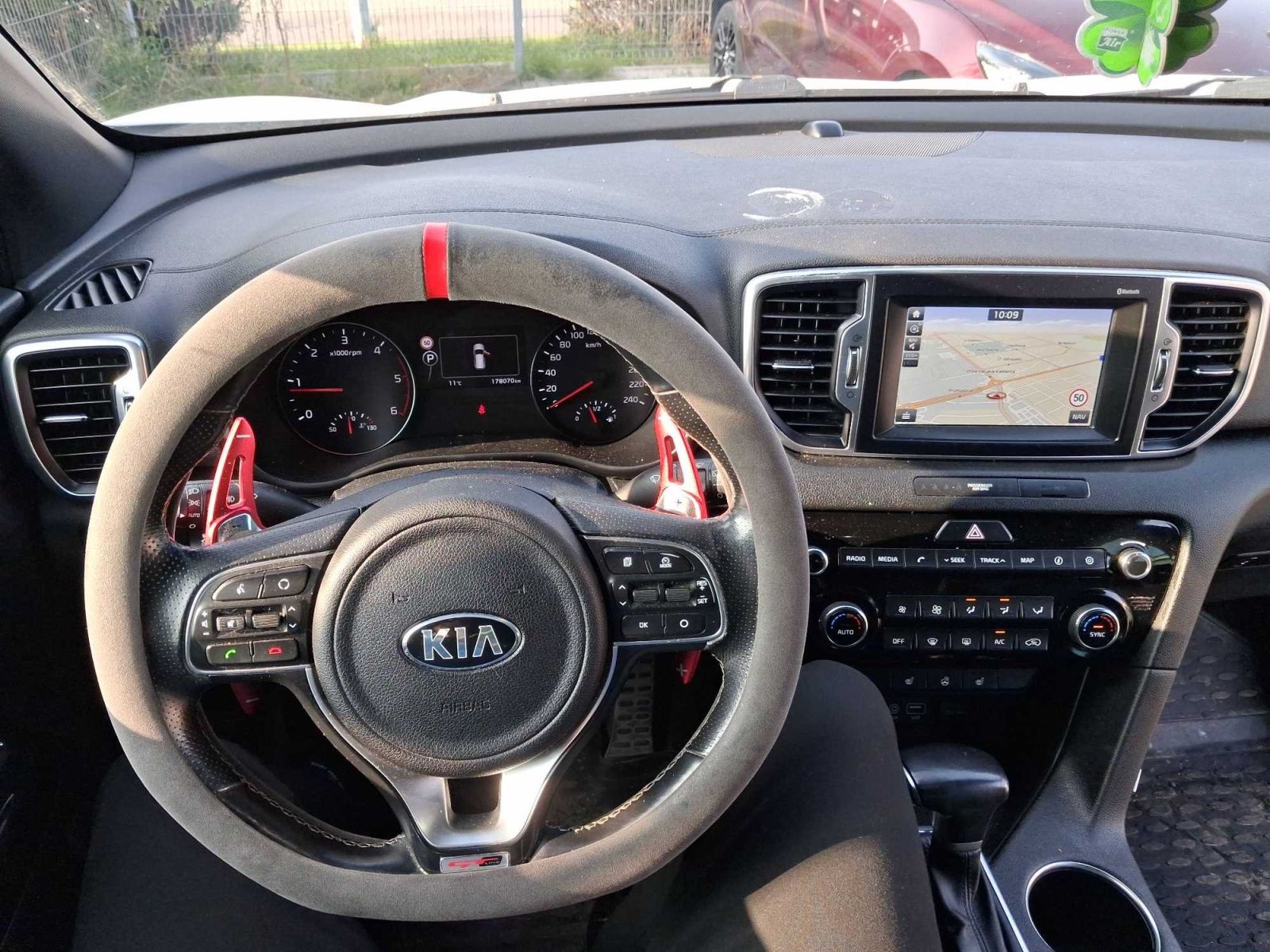 Kia Sportage, 2.0 CRDi, 4X4, Automat, Navi - fotka 3