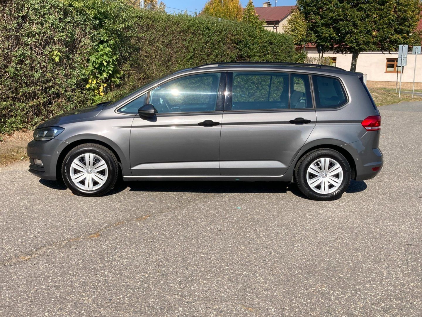 Volkswagen Touran, 1,2 TSI 81kW Tažné z. 7 míst - fotka 6