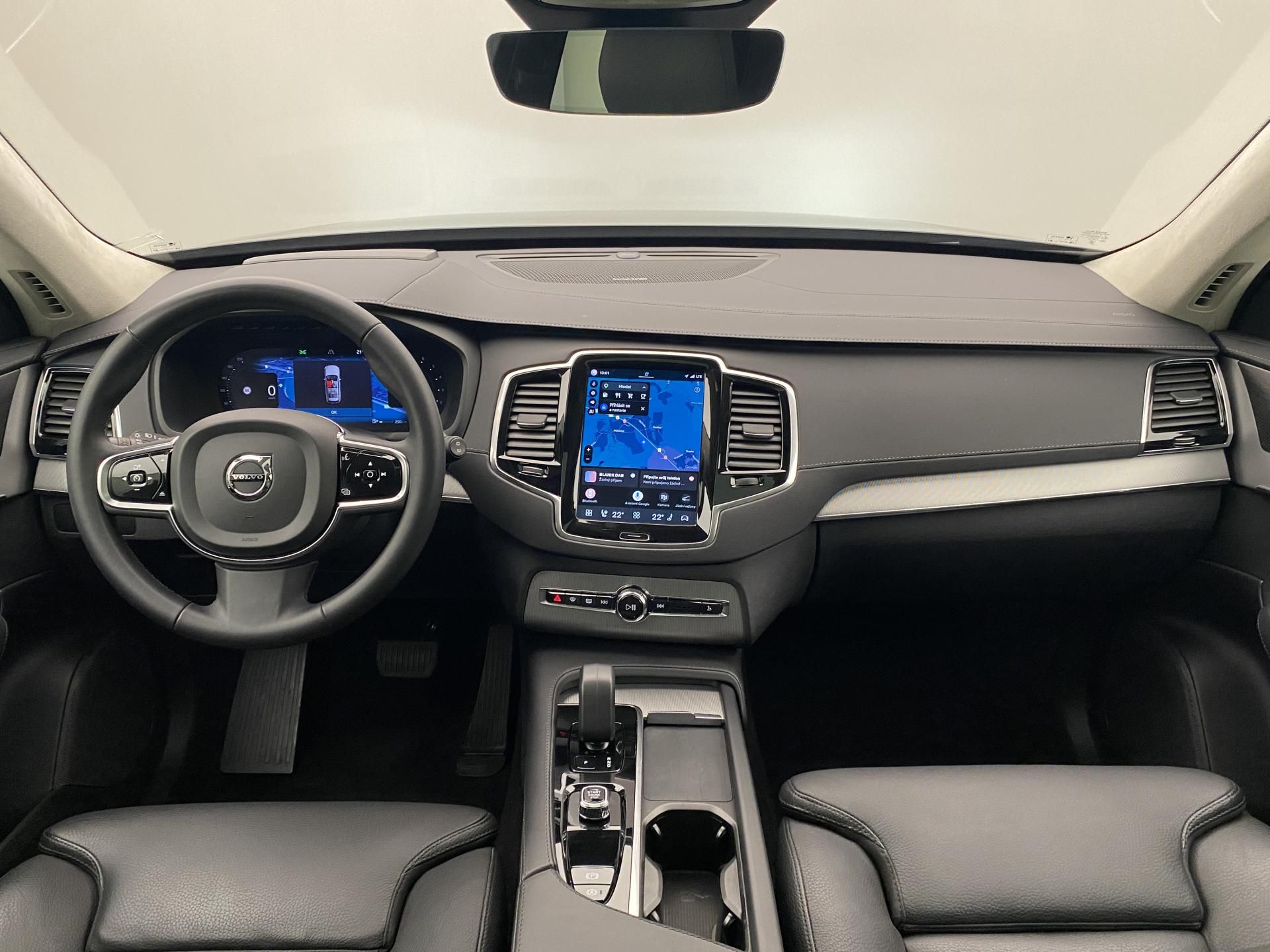 Volvo XC90, B5 AWD BRIGHT ULTIMATE AUT 7m - fotka 2