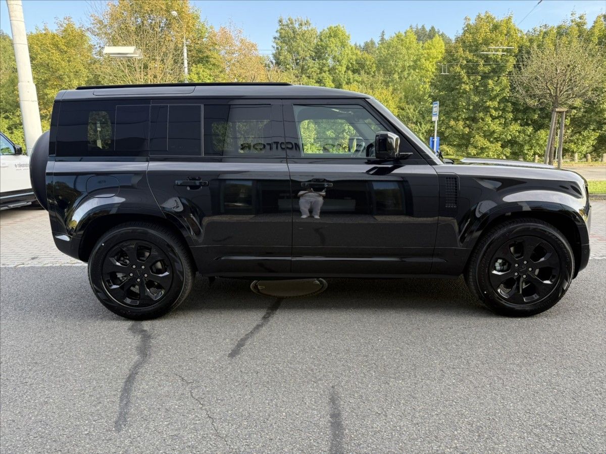 Land Rover Defender, 3,0 110 X-DYNAMIC SE D250 - fotka 6