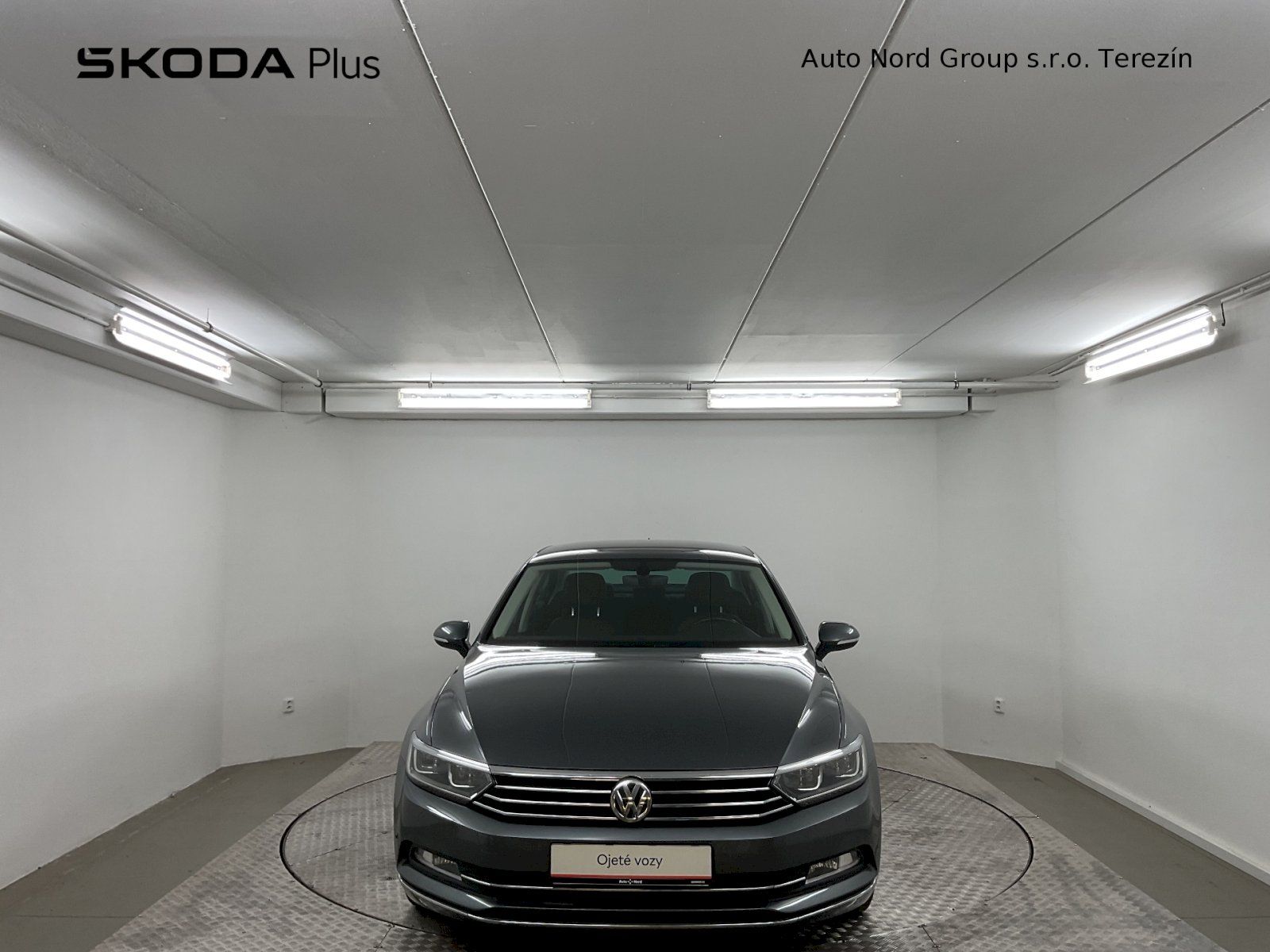 Volkswagen Passat, Highline 2,0TDI 110kW manuál - fotka 4