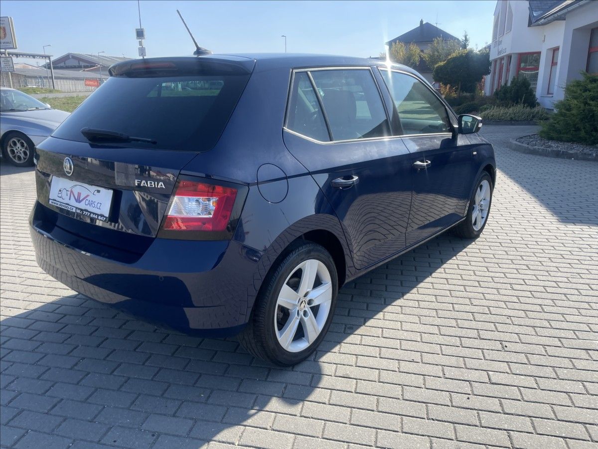 Škoda Fabia, 1,0 TSi 70kw DRIVE GPS LED Kli - fotka 4