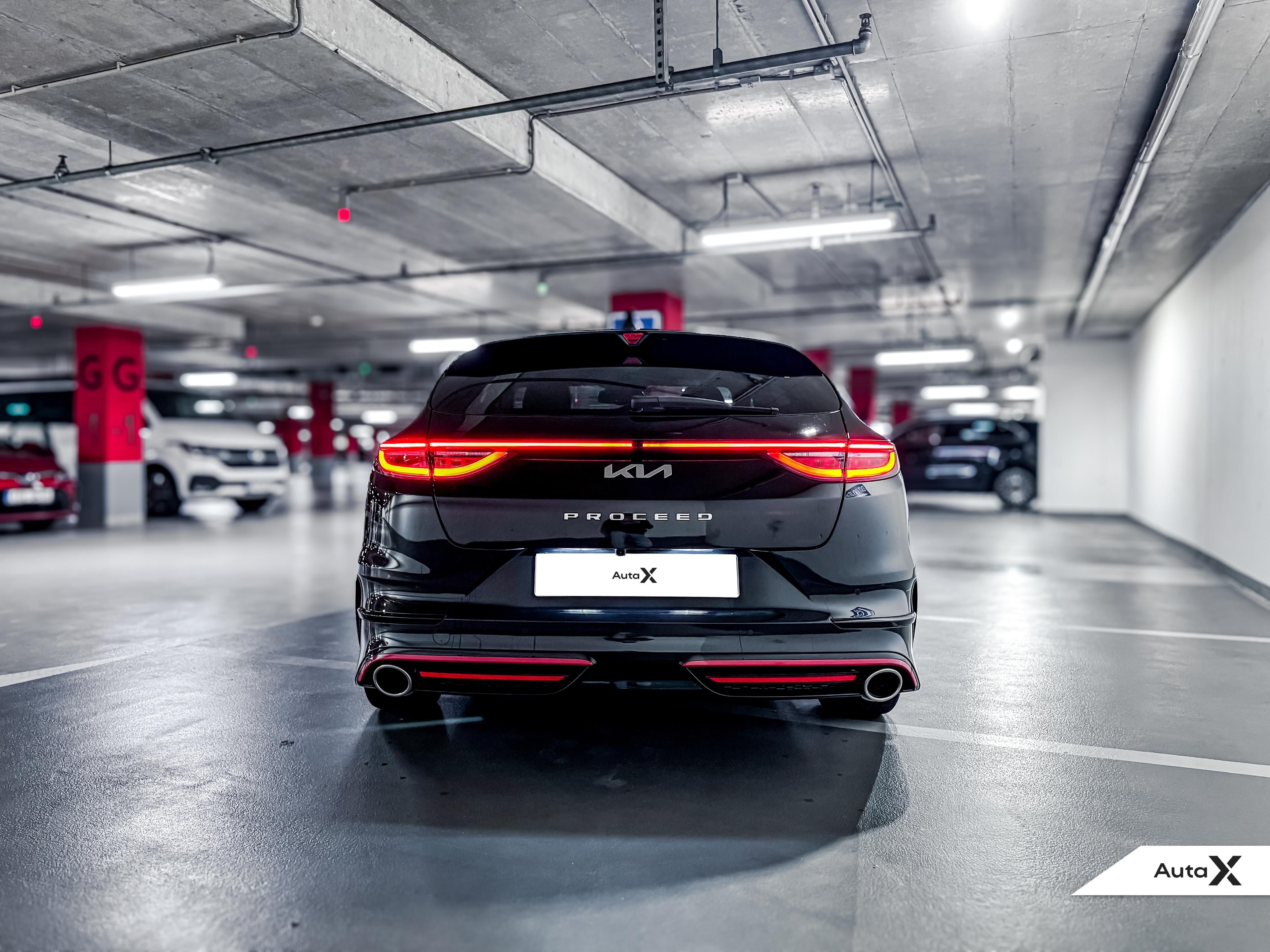 Kia ProCeed, GT 1.6 T-GDI 7DCT 150 kW - fotka 6