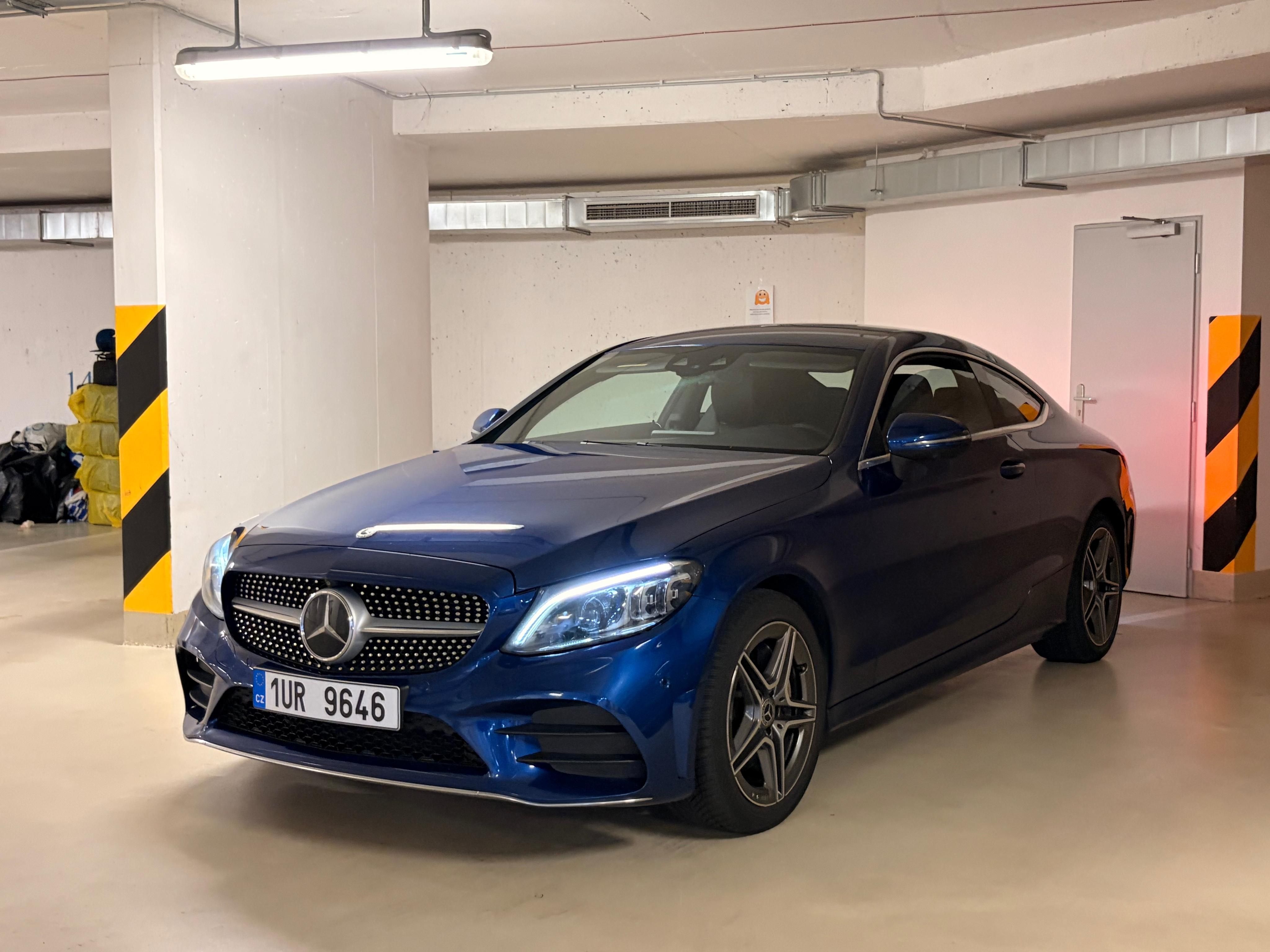 Mercedes-Benz Třídy C, C400, 4MATIC, 9g Tronic, 2020 - fotka 4